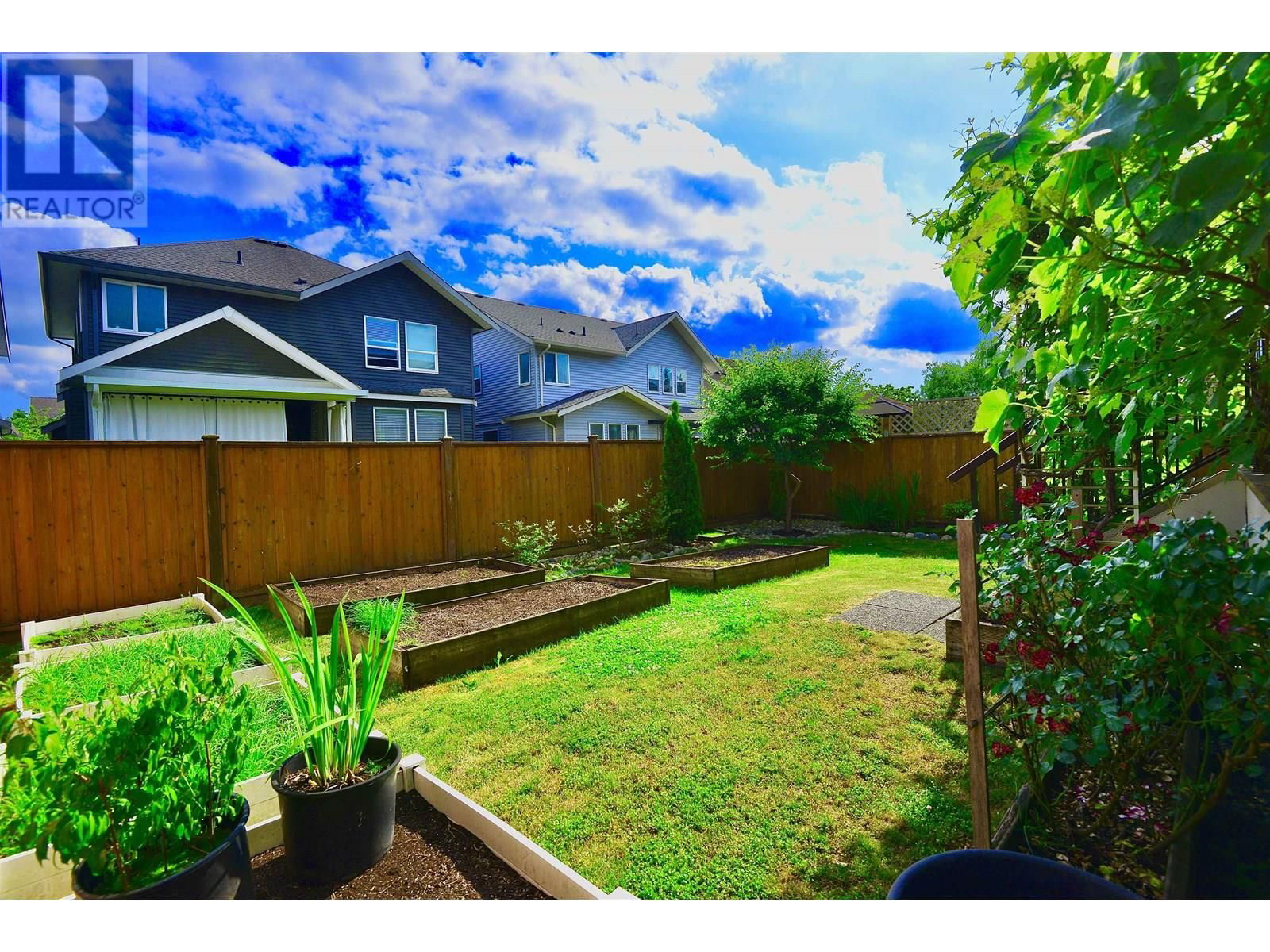 24442 113 AVENUE Image 37