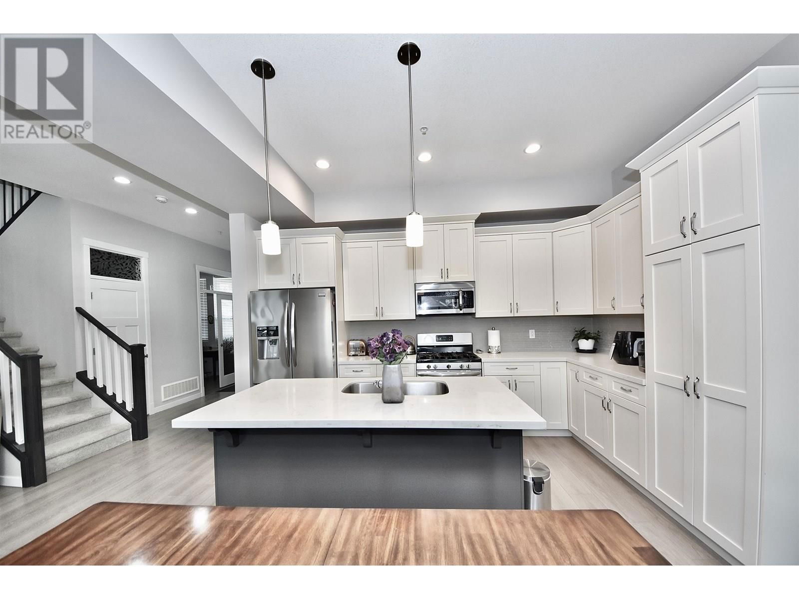 24442 113 AVENUE Image 4