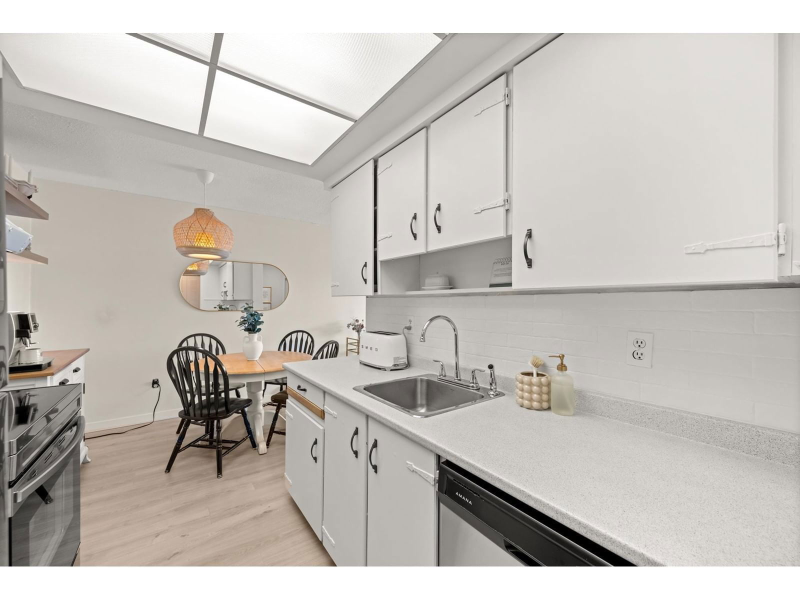 111 - 2551 WILLOW Image 10