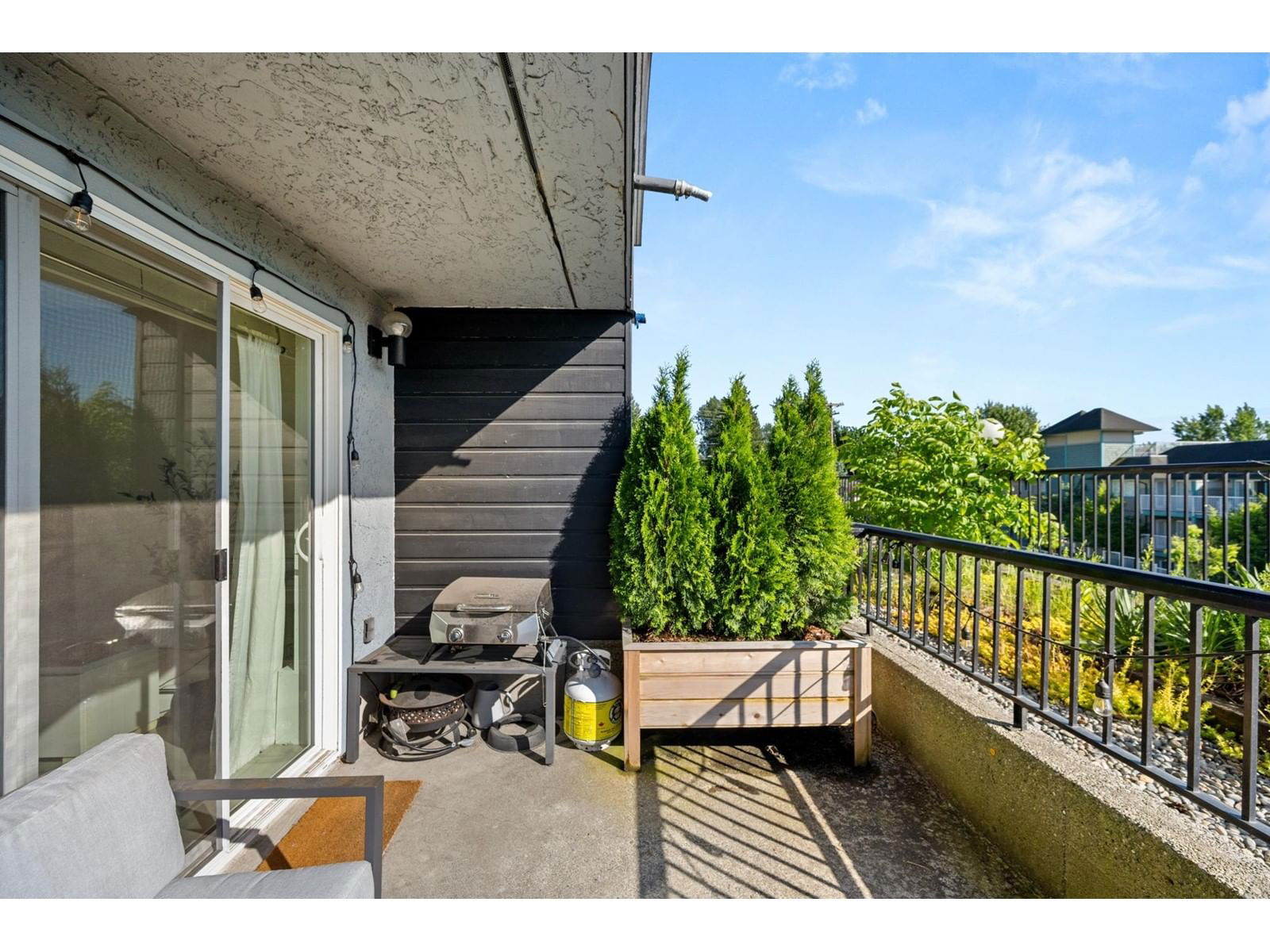 111 - 2551 WILLOW Image 25