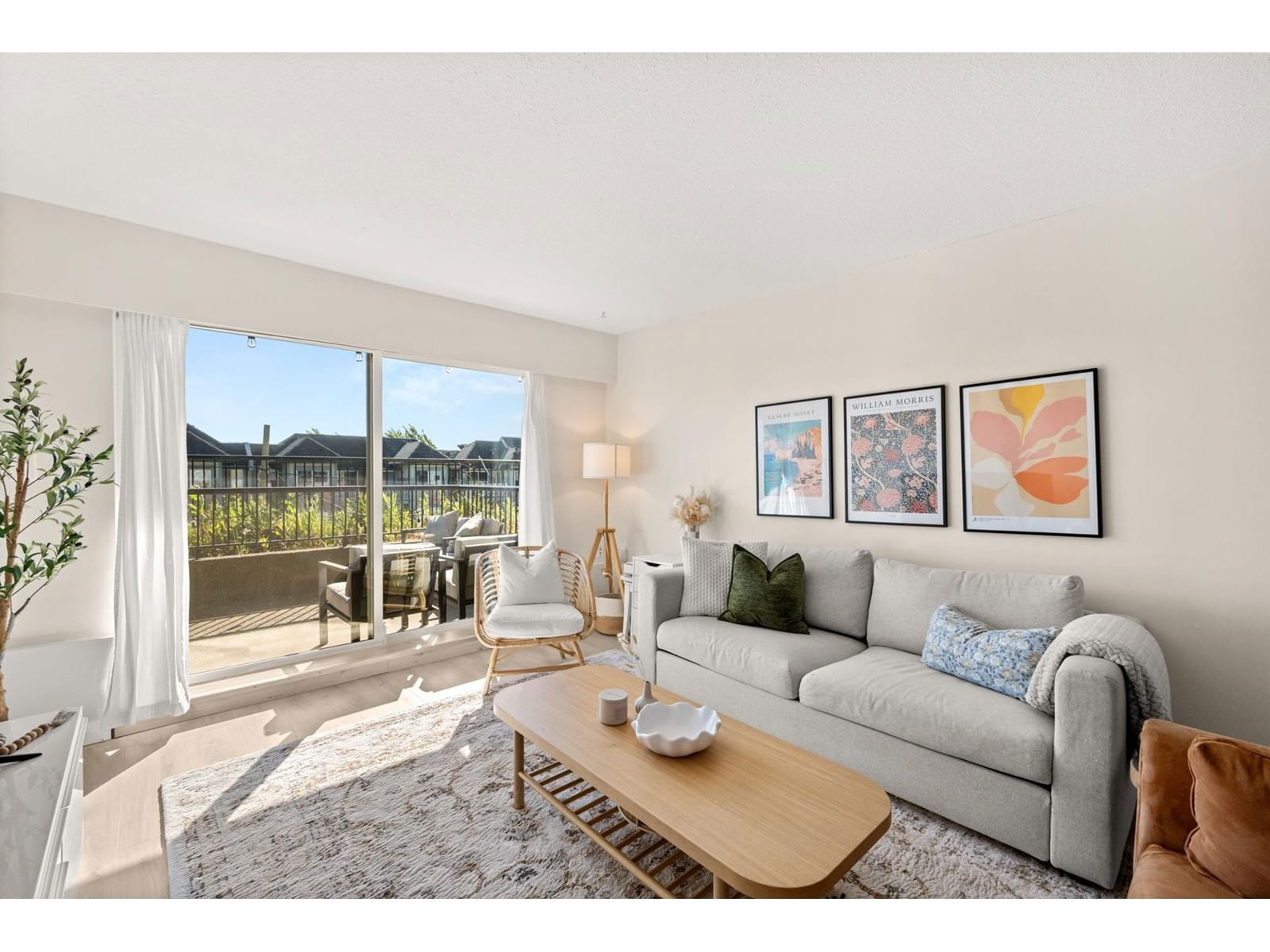 111 - 2551 WILLOW Image 3