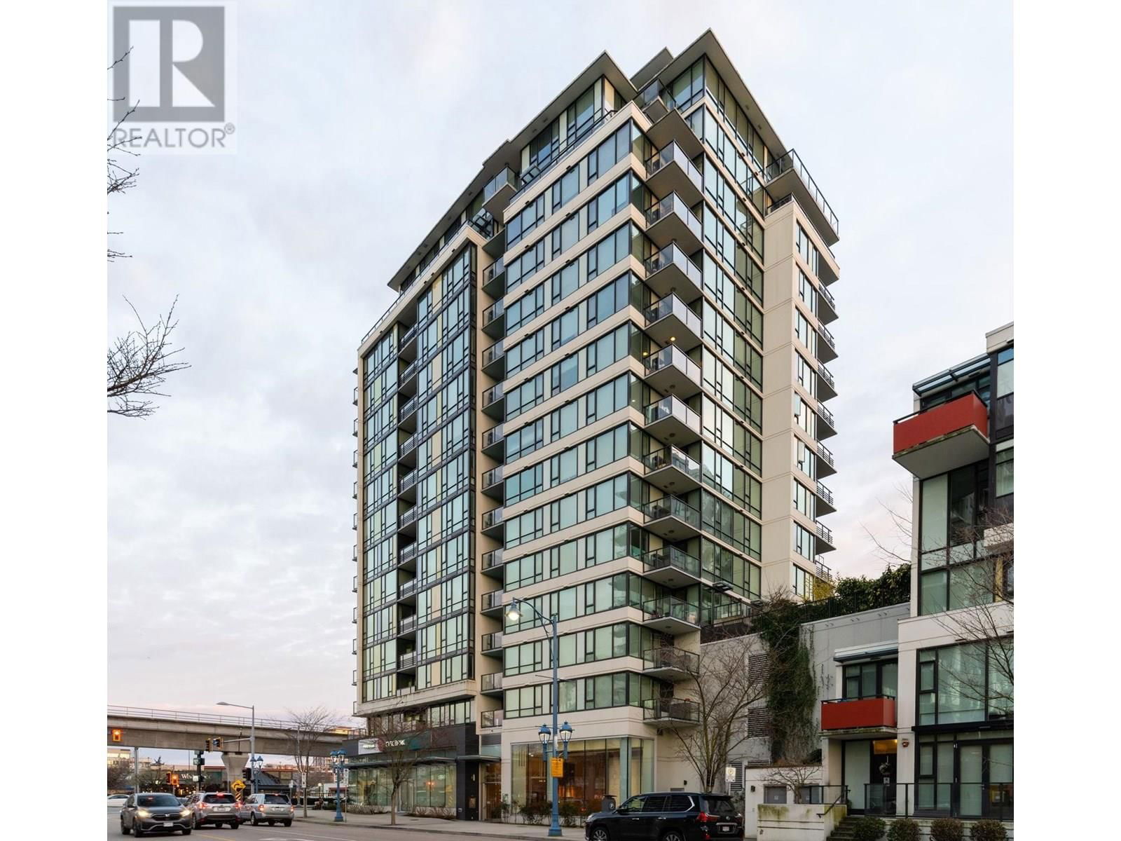 1205 - 7988 ACKROYD ROAD Image 32
