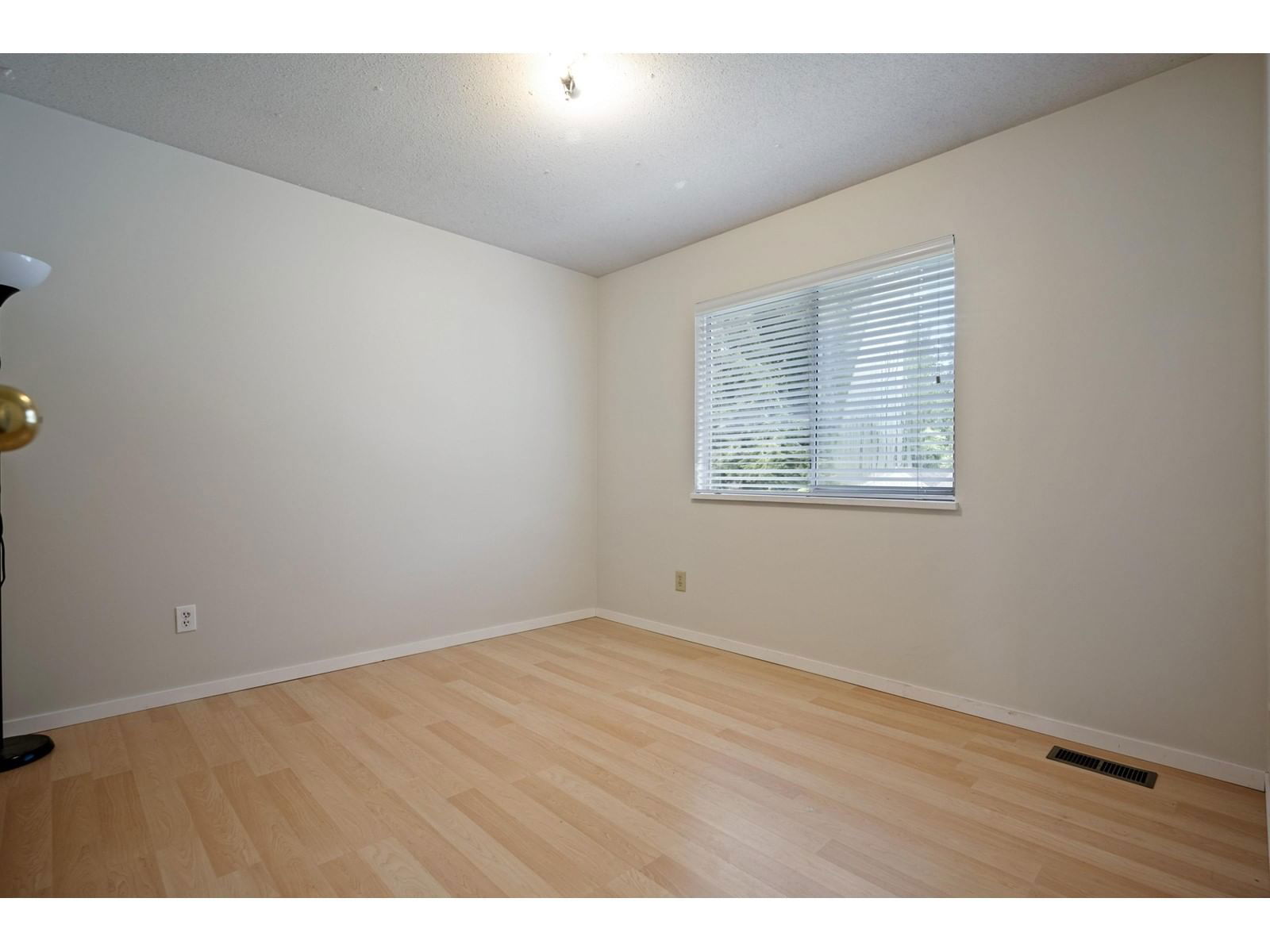 4195 207A Image 31