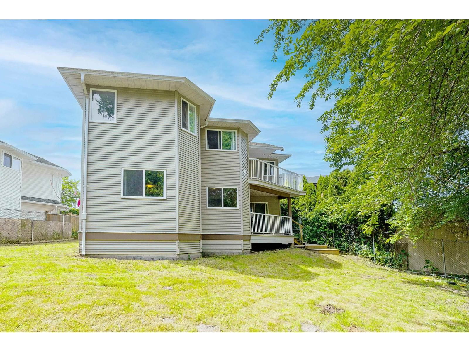 27269 32B Image 8