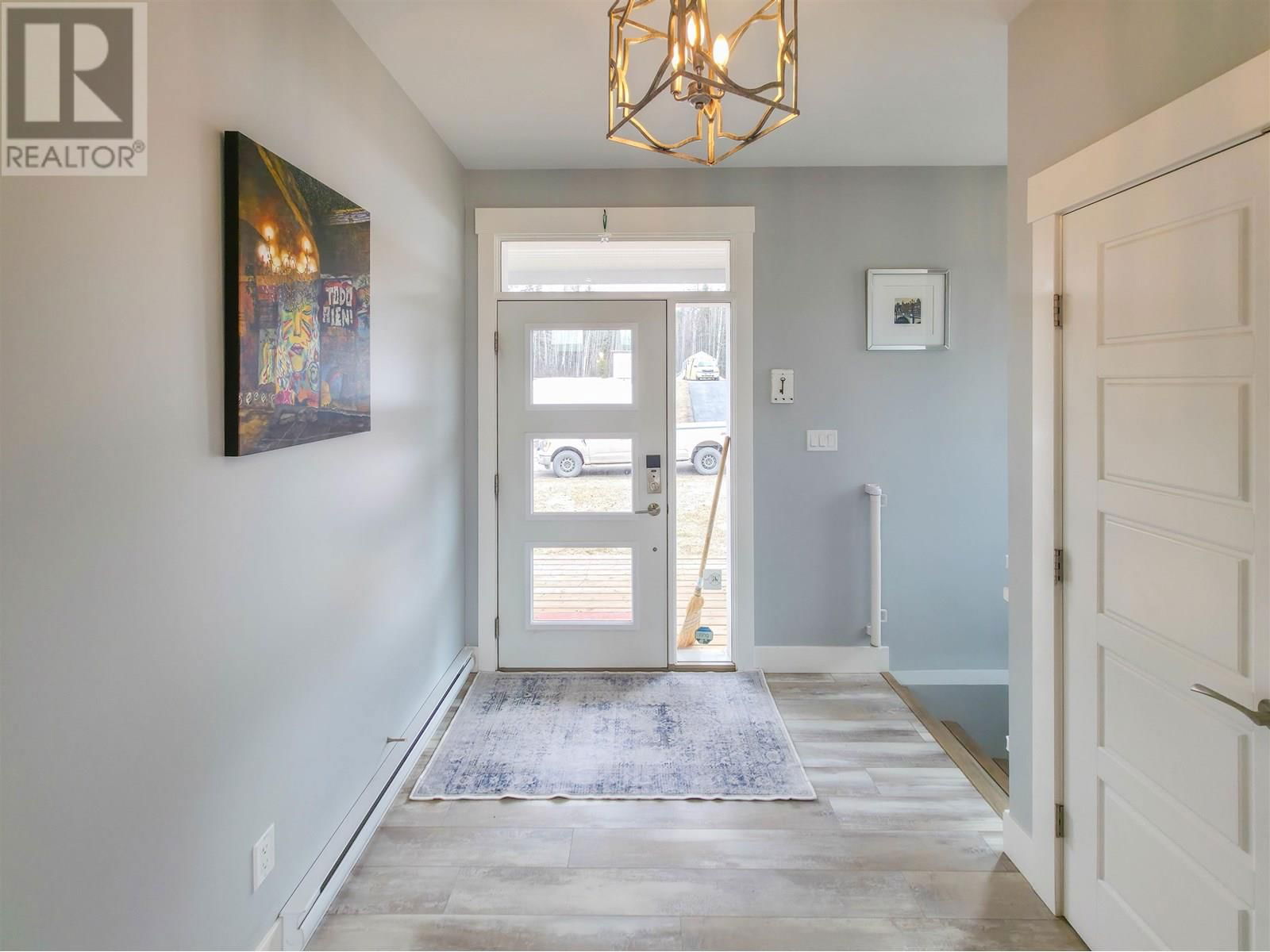 1494 CHESTNUT STREET Image 6
