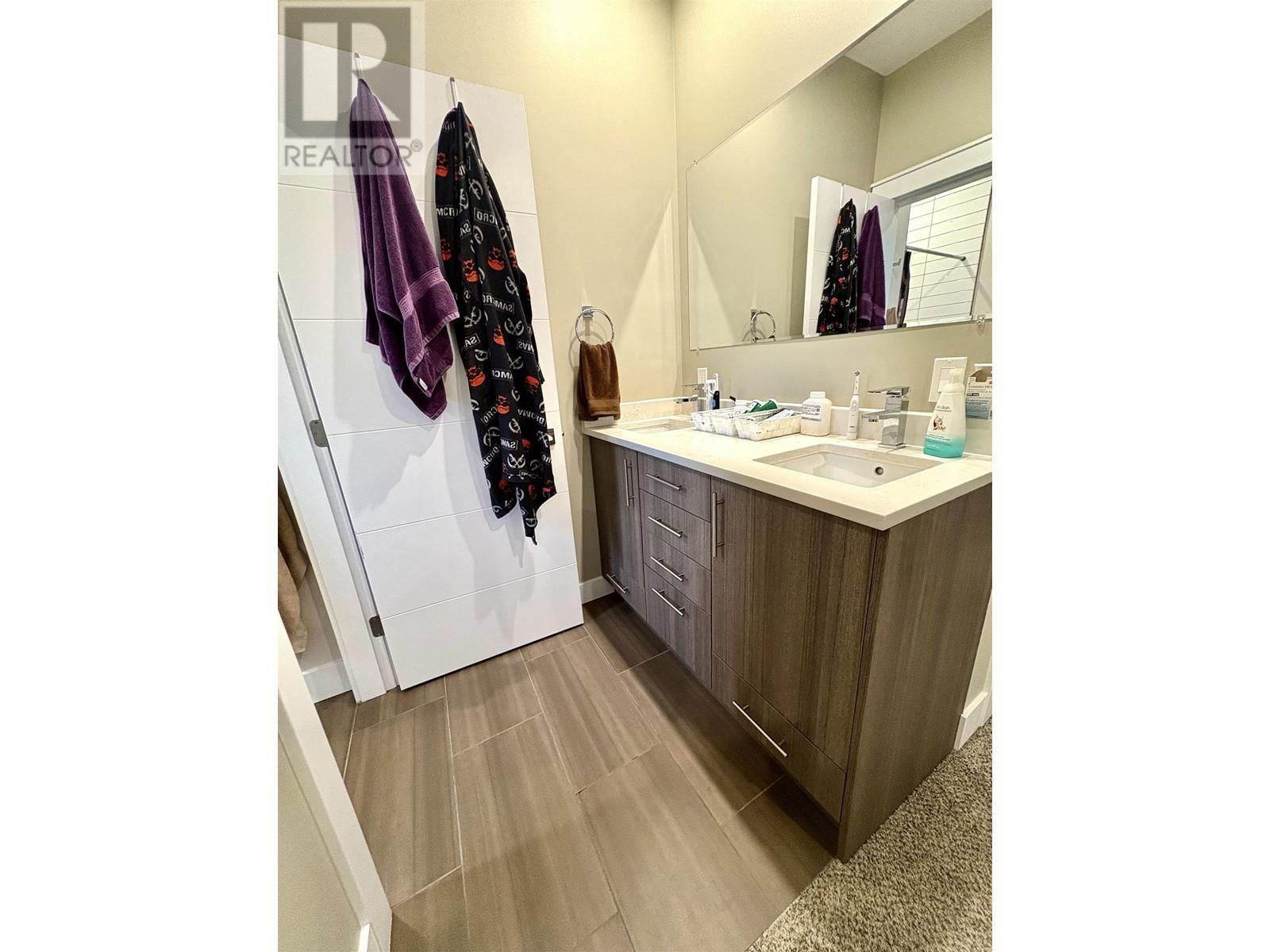 49 WOZNEY STREET Image 13