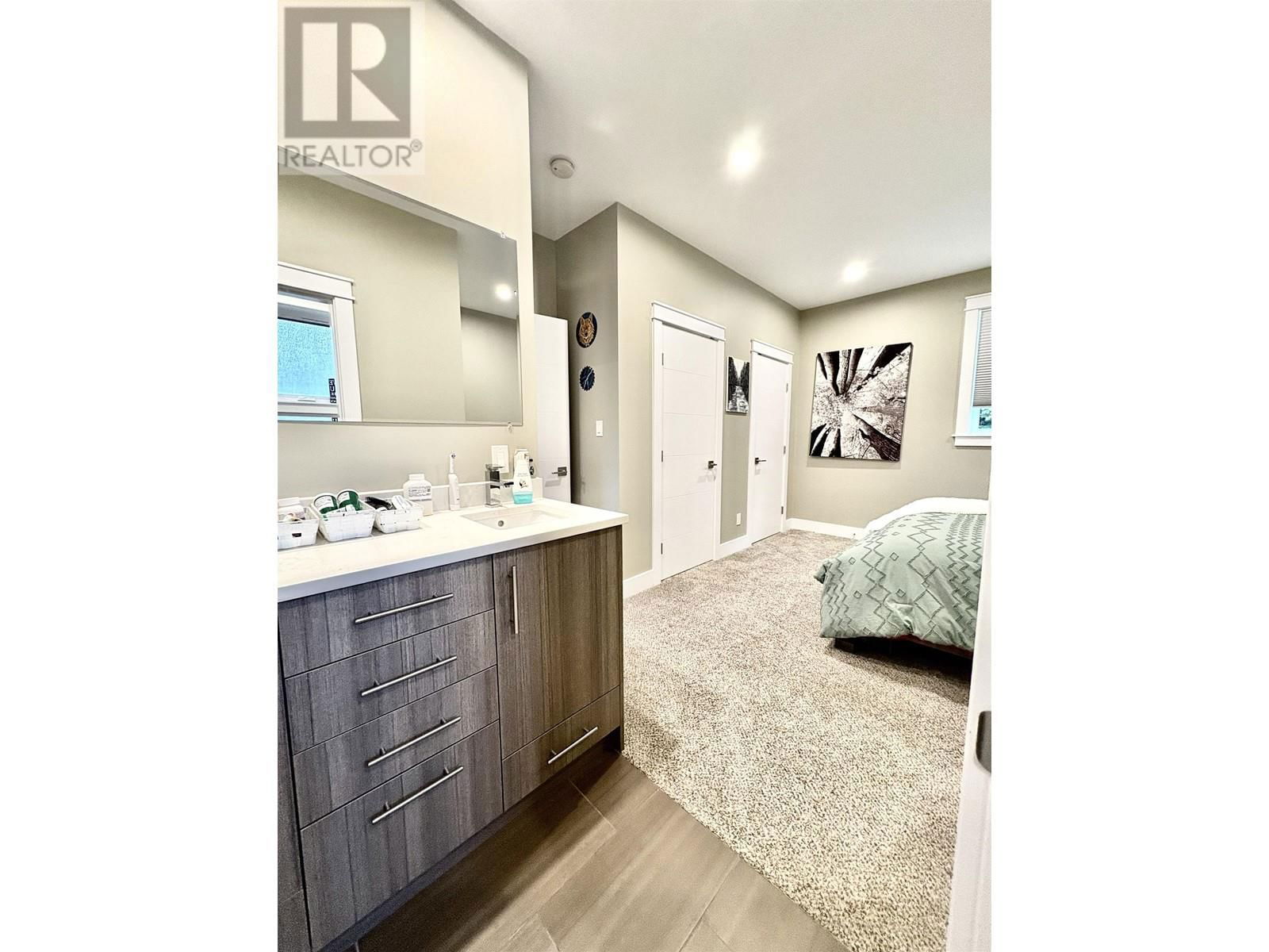 49 WOZNEY STREET Image 15