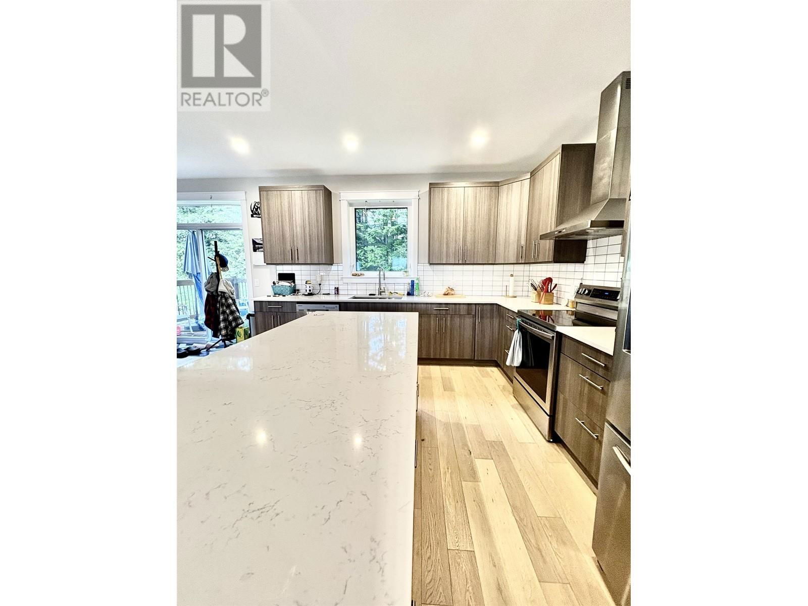49 WOZNEY STREET Image 2