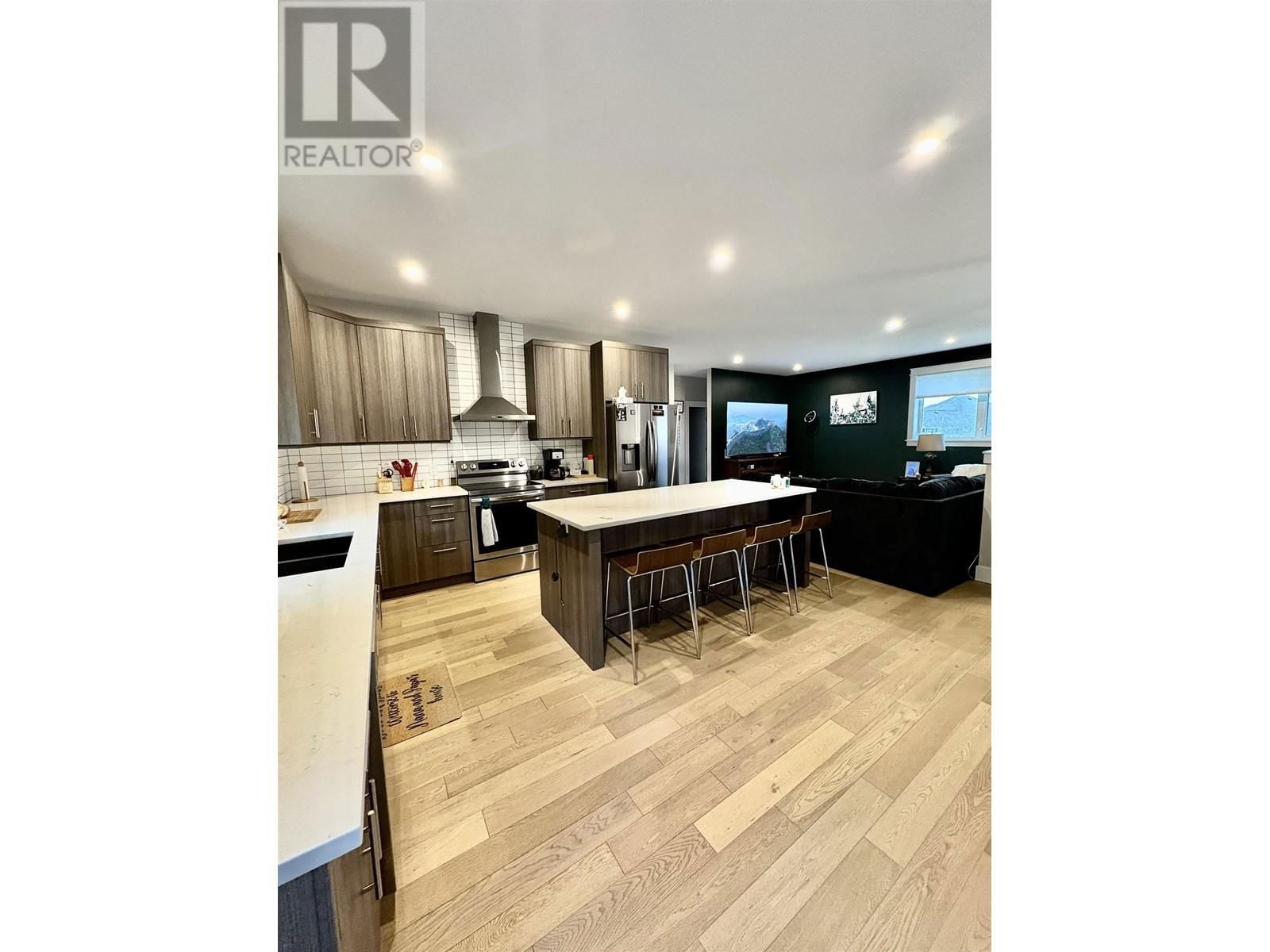 49 WOZNEY STREET Image 5