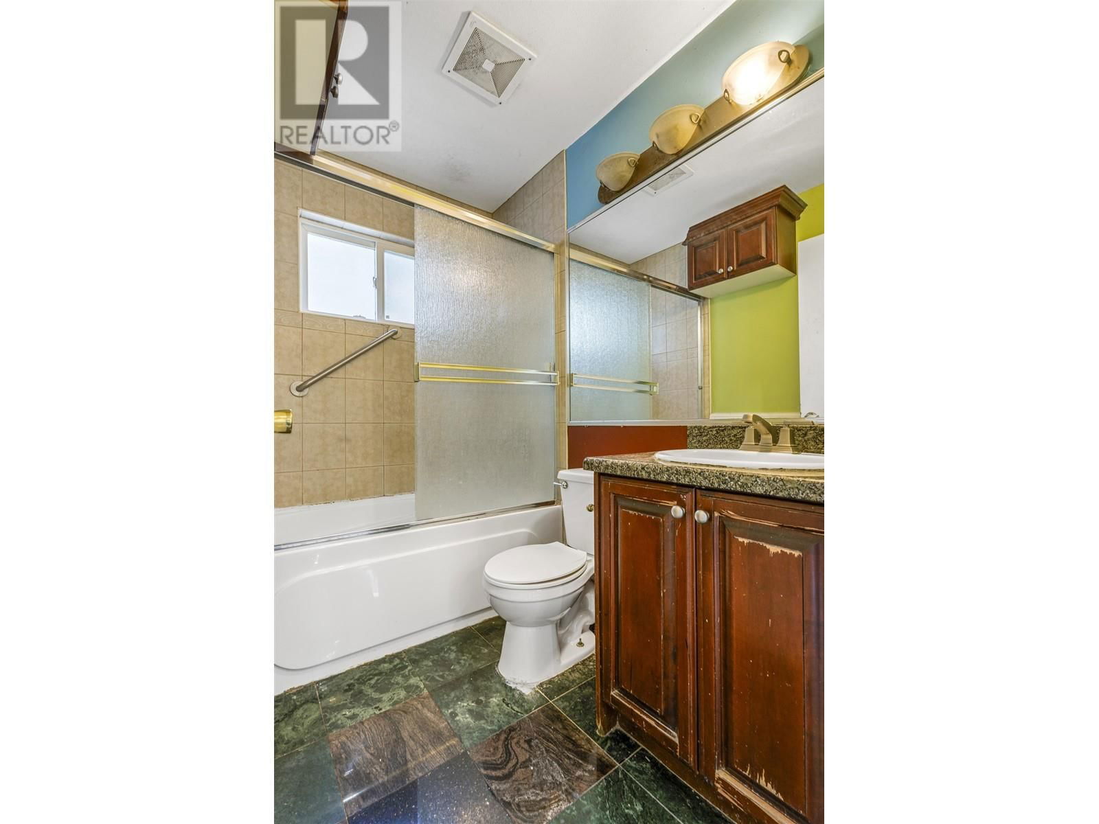 743 DURWARD AVENUE Image 18