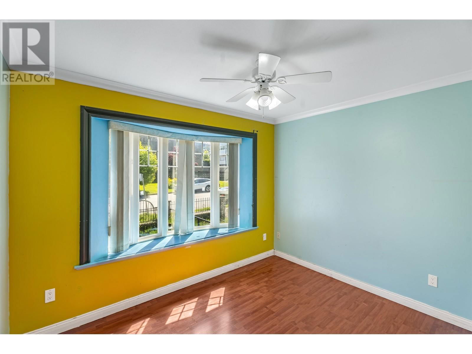 743 DURWARD AVENUE Image 21