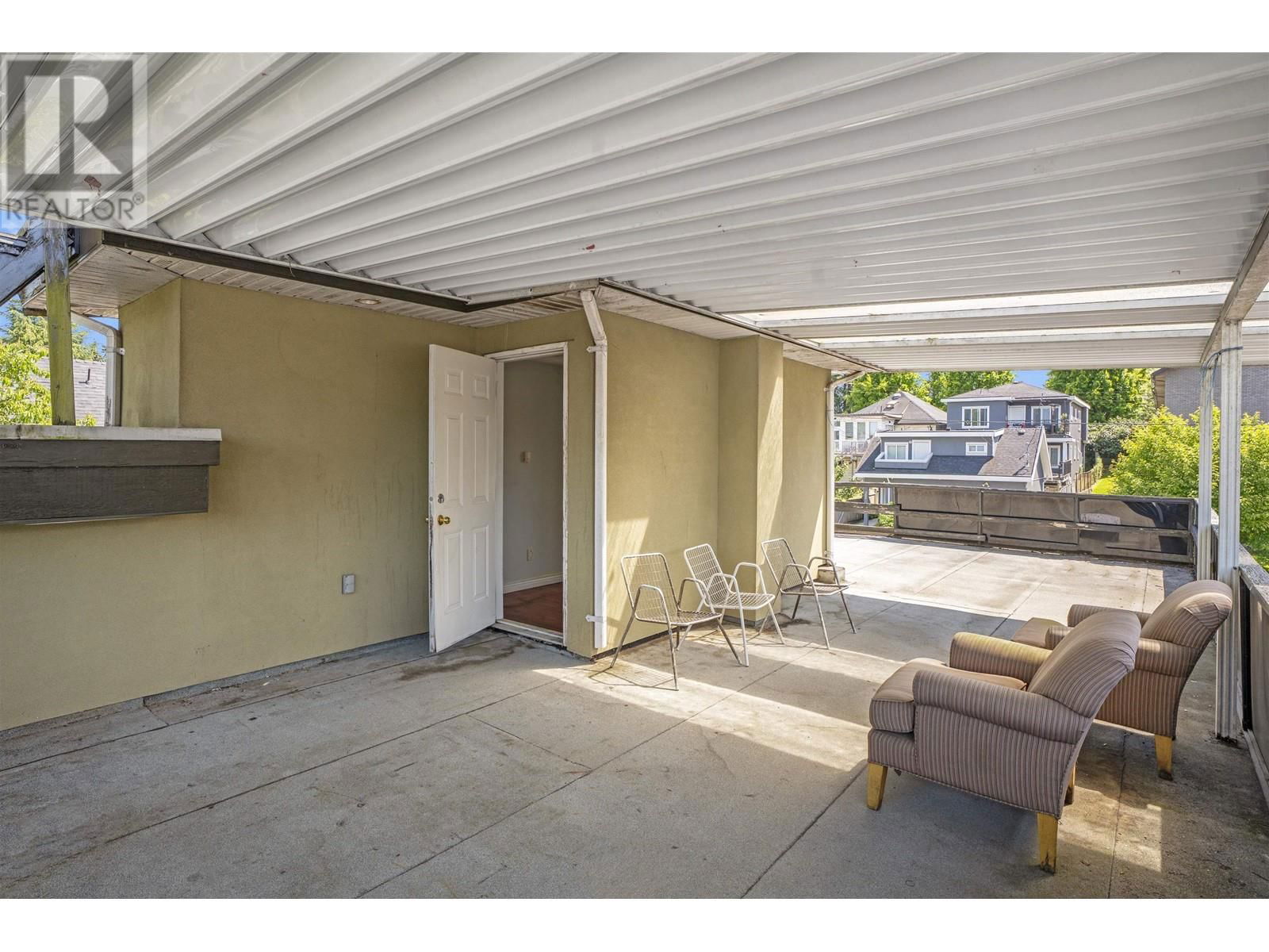 743 DURWARD AVENUE Image 36