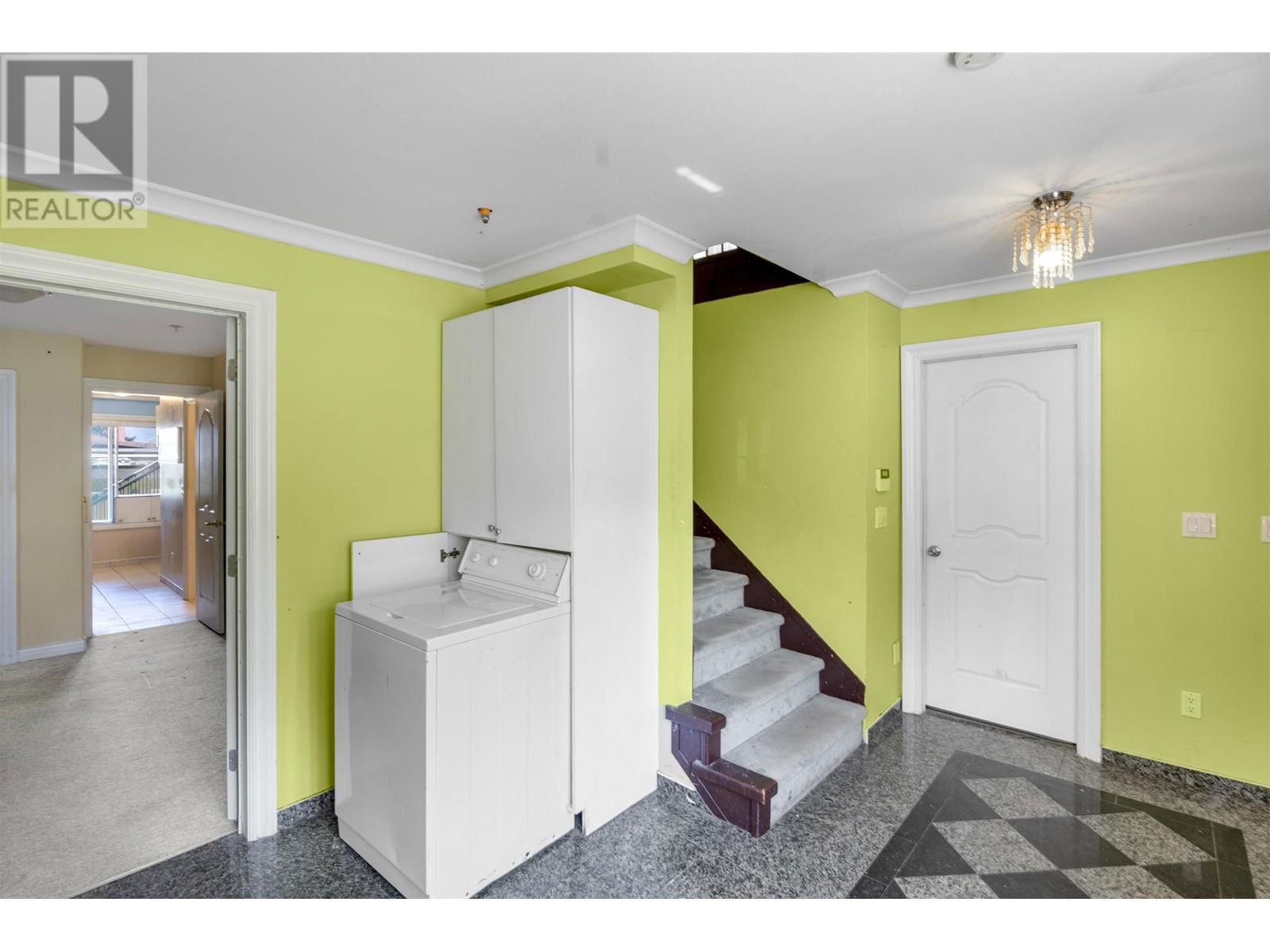 743 DURWARD AVENUE Image 39
