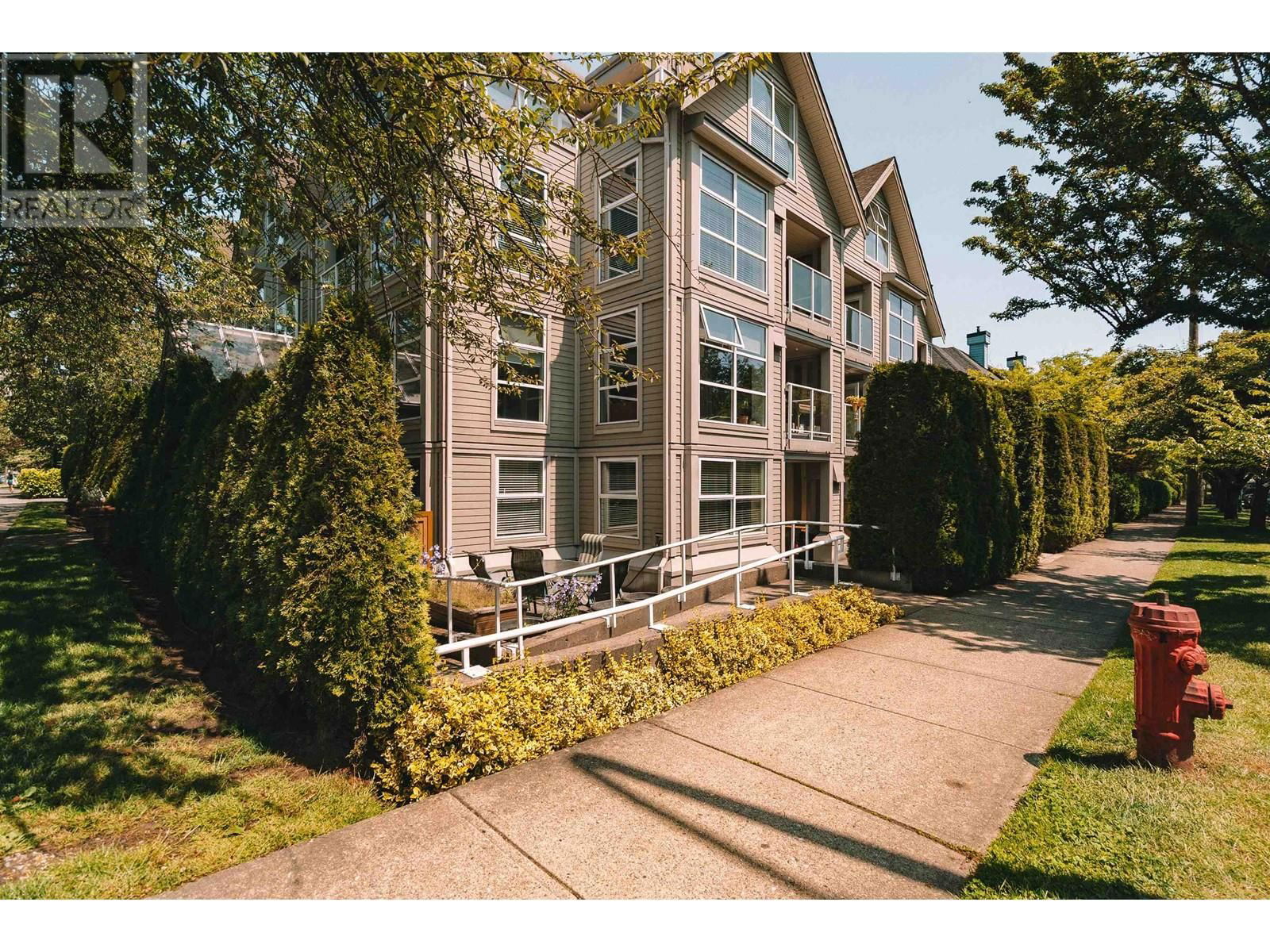 106 - 3168 LAUREL STREET Image 24