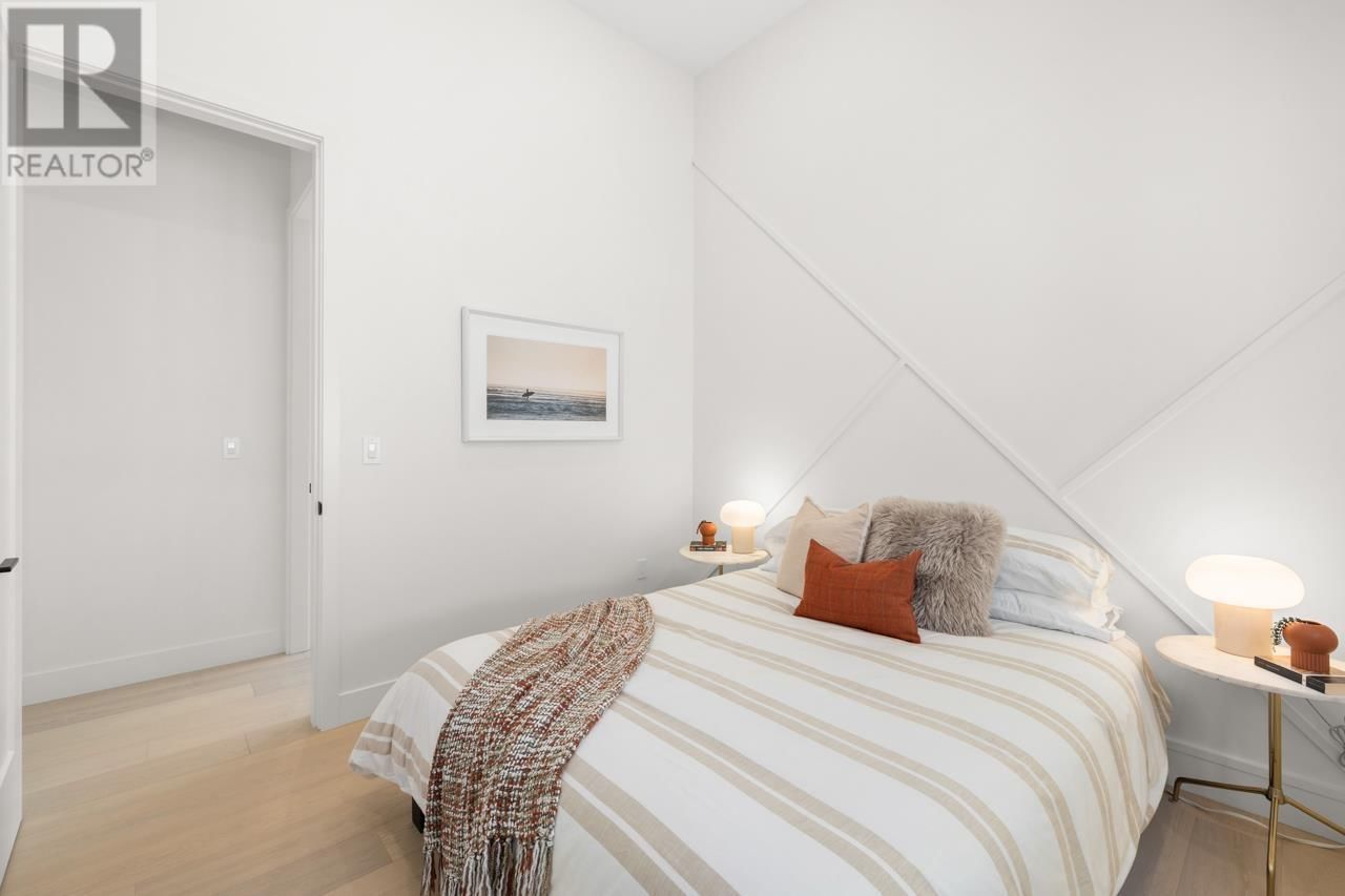 1 - 4648 ELGIN STREET Image 29