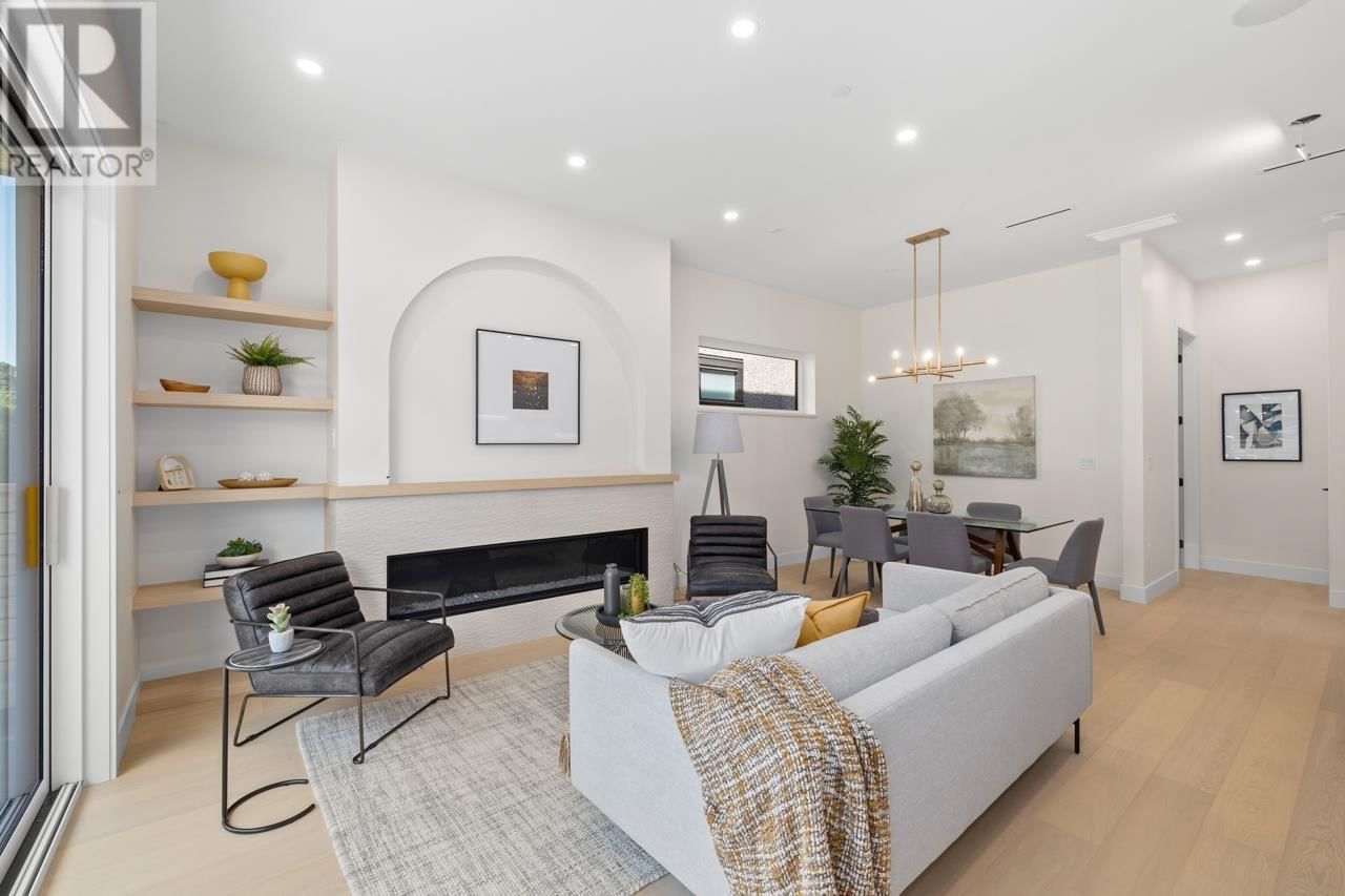 1 - 4648 ELGIN STREET Image 4