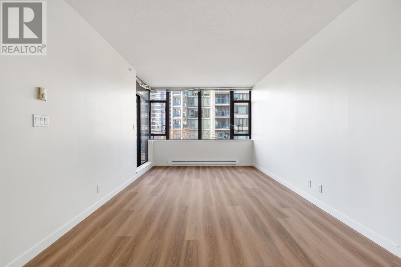 305 - 7360 ELMBRIDGE WAY Image 12