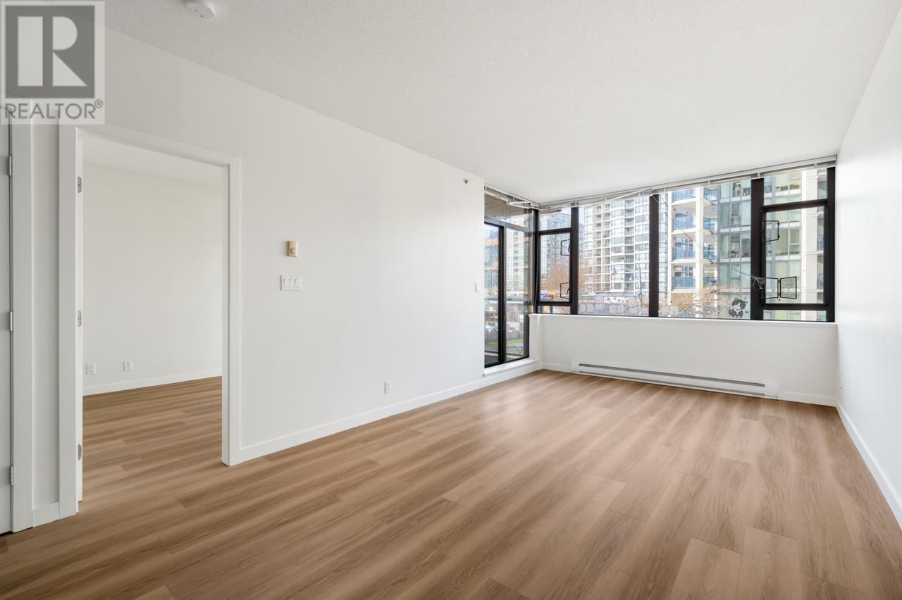 305 - 7360 ELMBRIDGE WAY Image 13