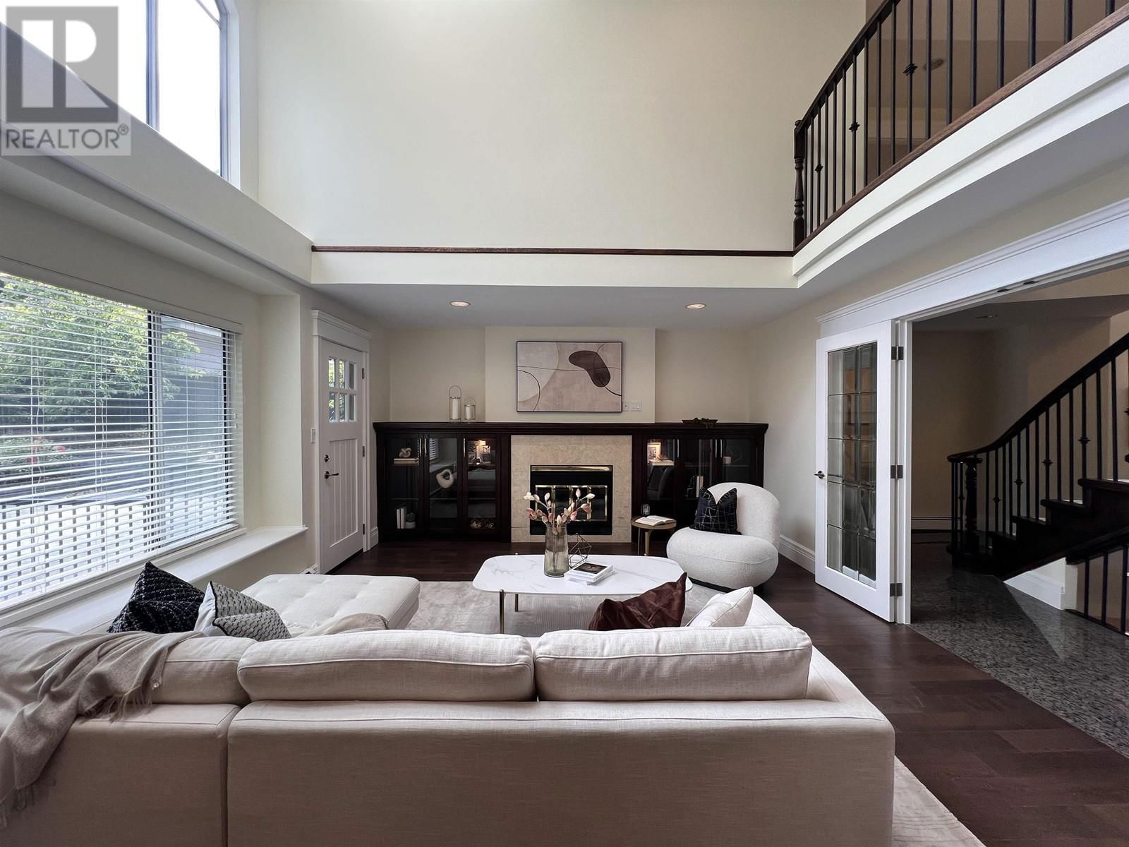 2508 34TH AVENUE Image 14