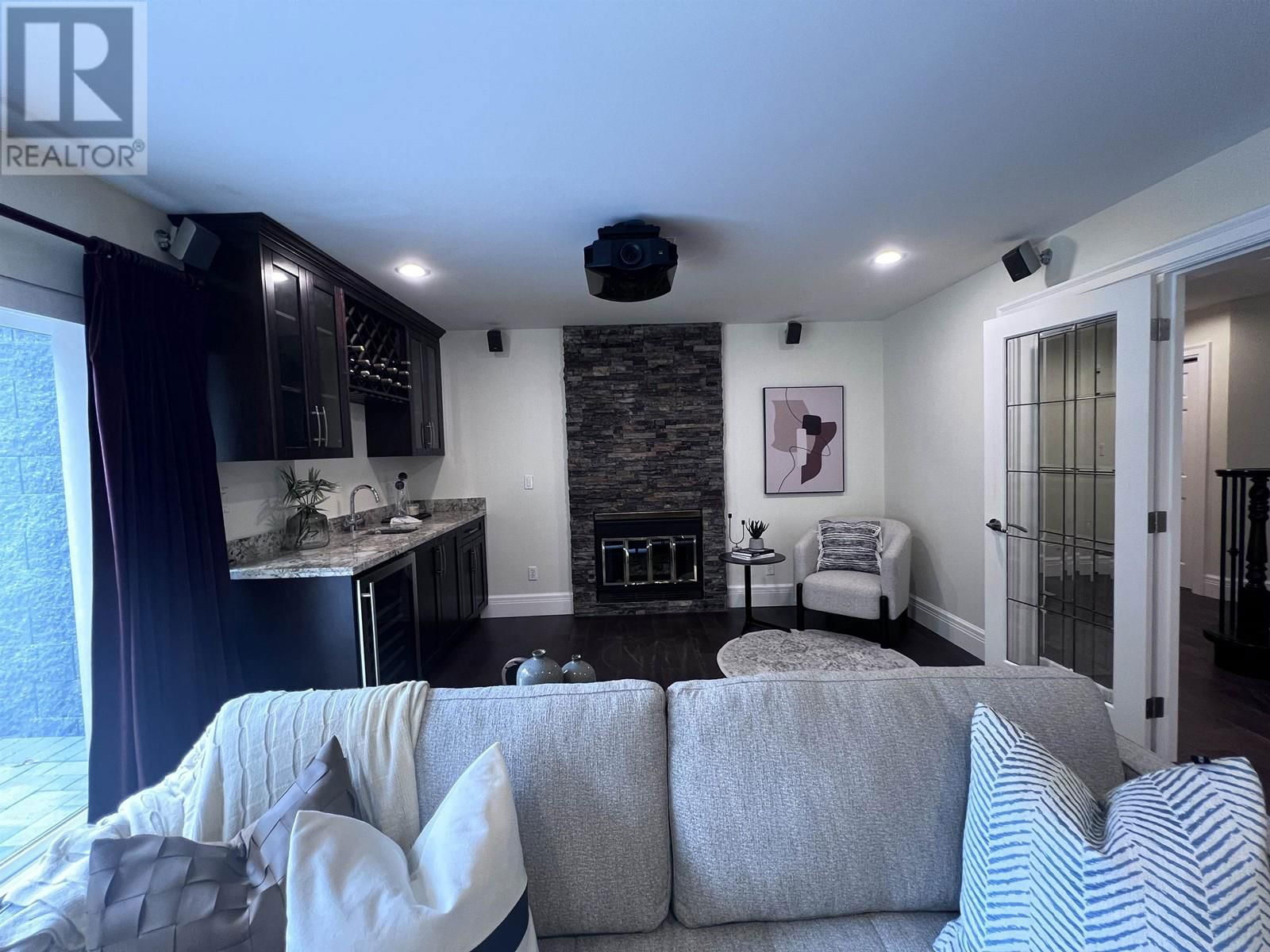 2508 34TH AVENUE Image 37