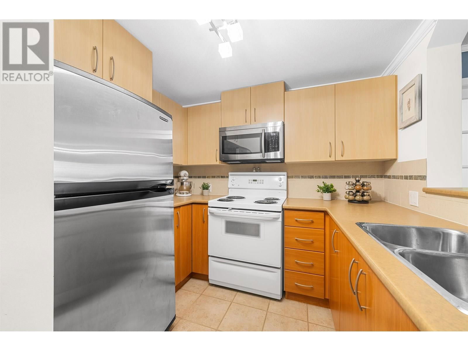 235 - 5700 ANDREWS ROAD Image 11