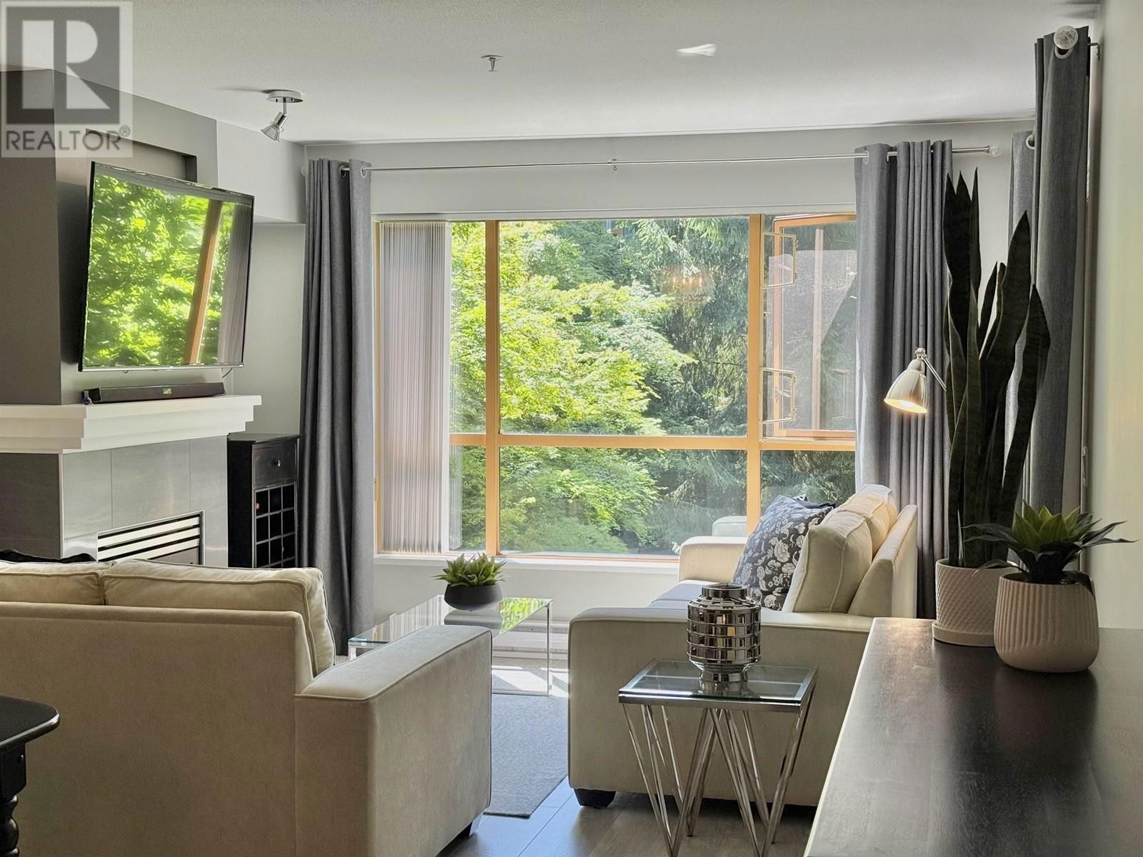 204 - 285 NEWPORT DRIVE Image 10