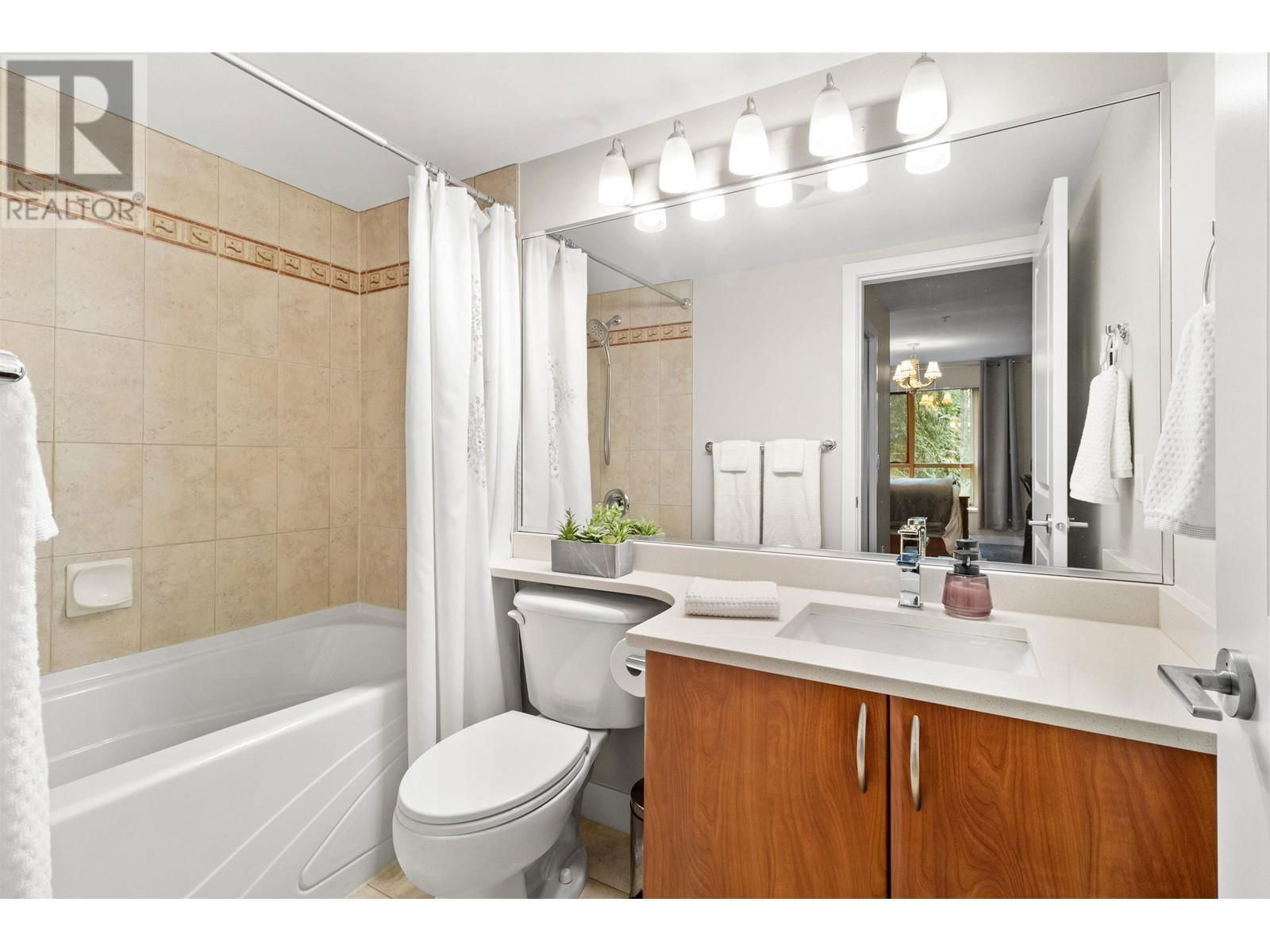 204 - 285 NEWPORT DRIVE Image 16