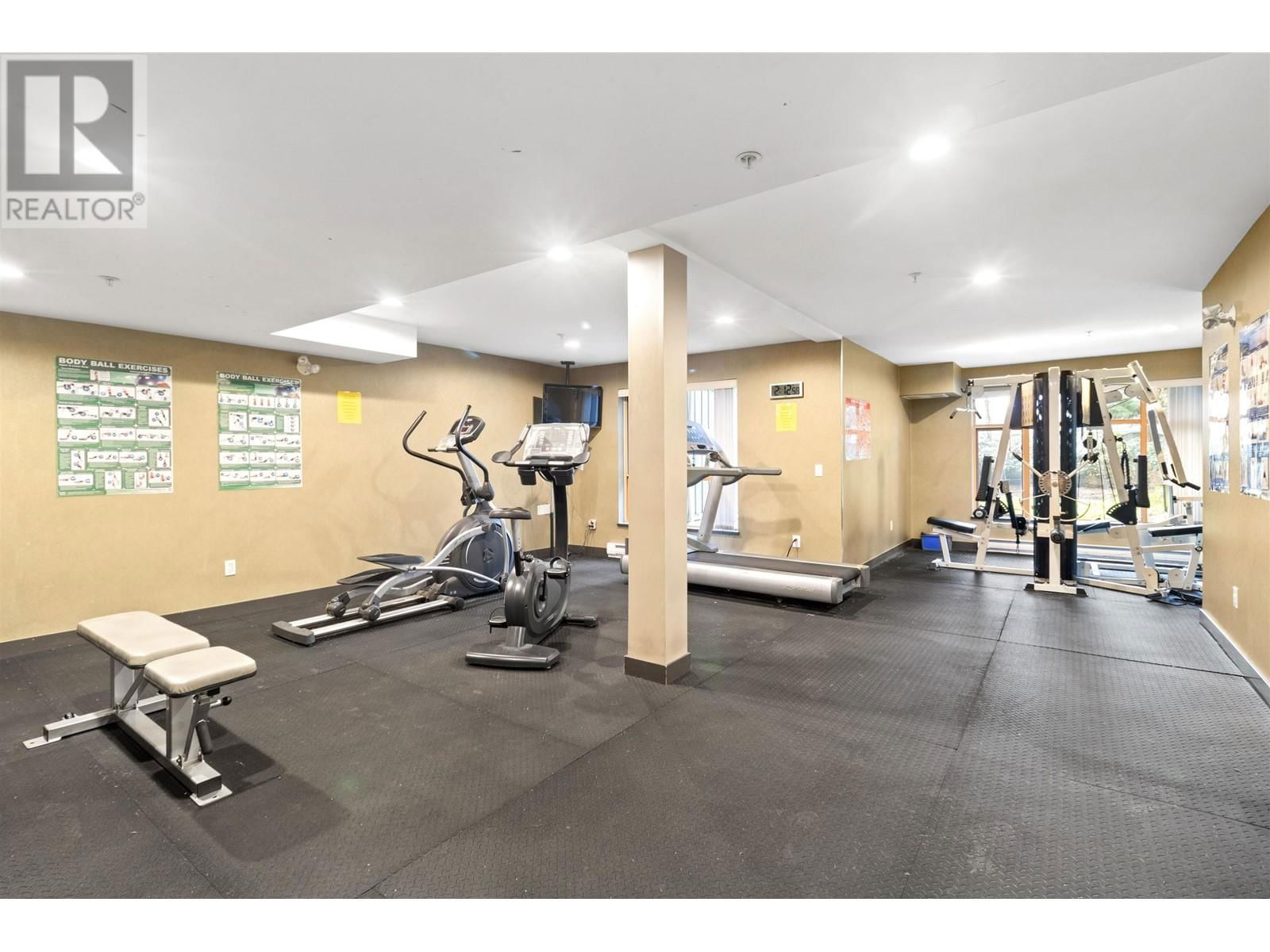 204 - 285 NEWPORT DRIVE Image 21