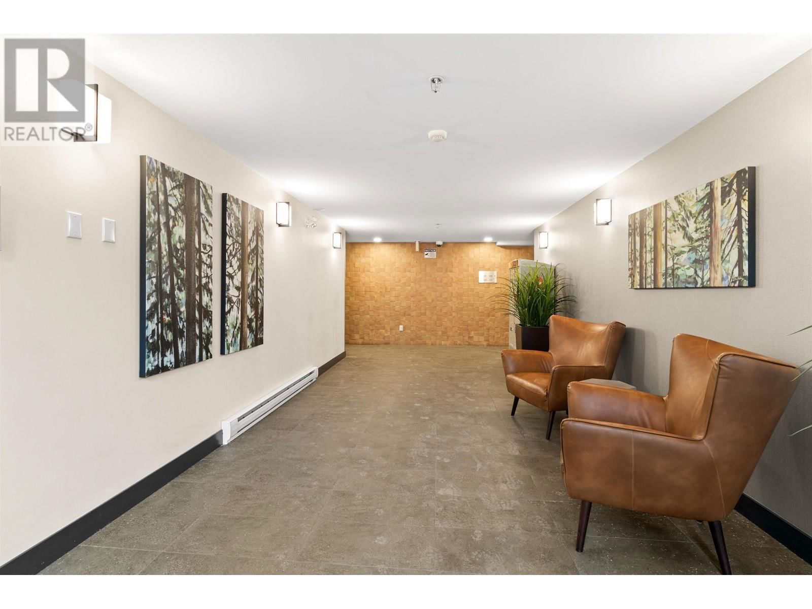 204 - 285 NEWPORT DRIVE Image 22