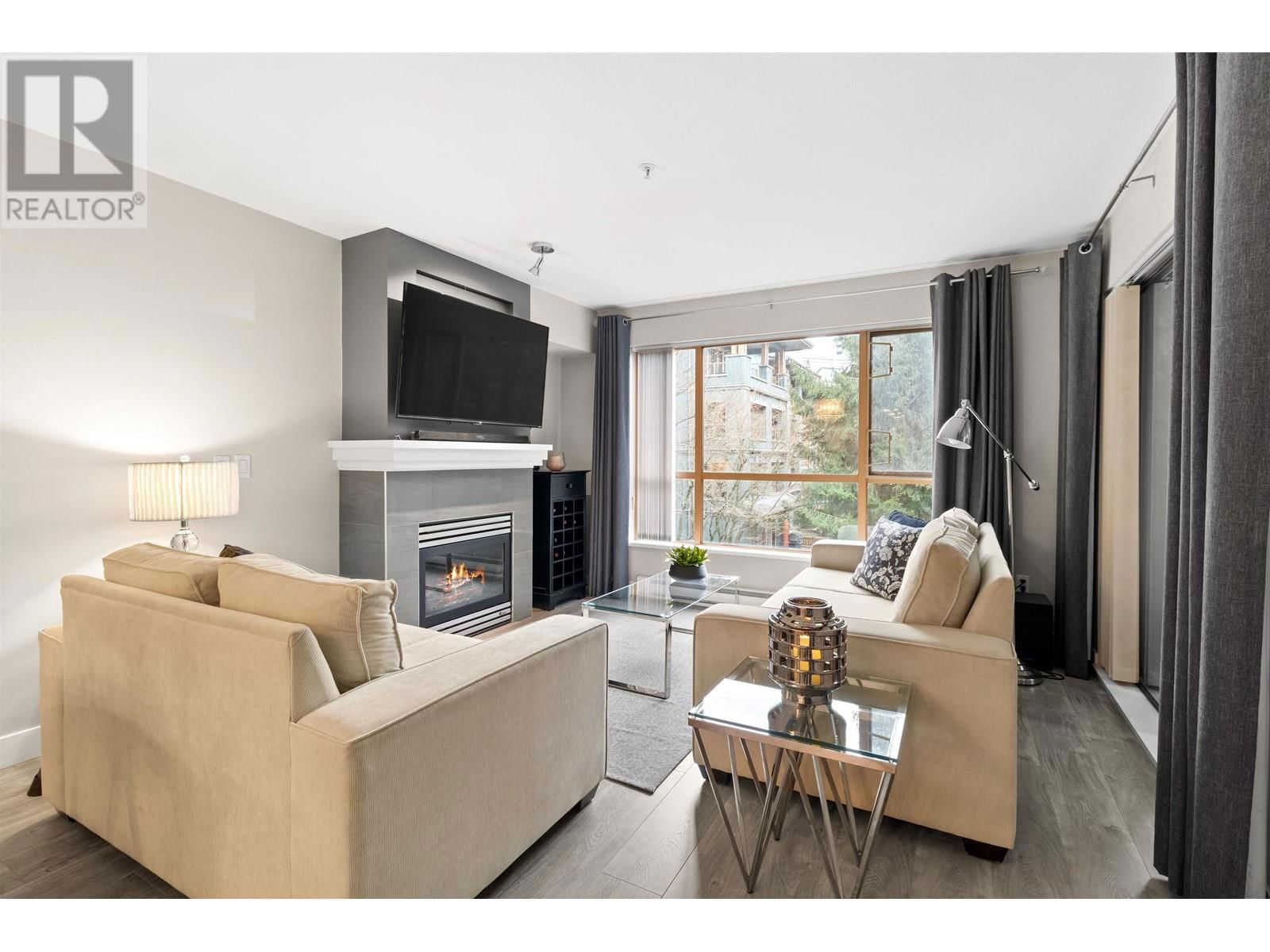 204 - 285 NEWPORT DRIVE Image 9