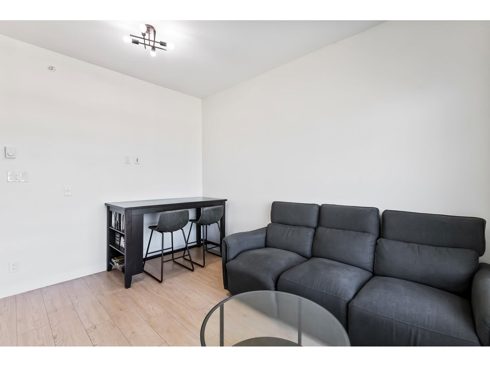 D404 - 20211 66 Image 7