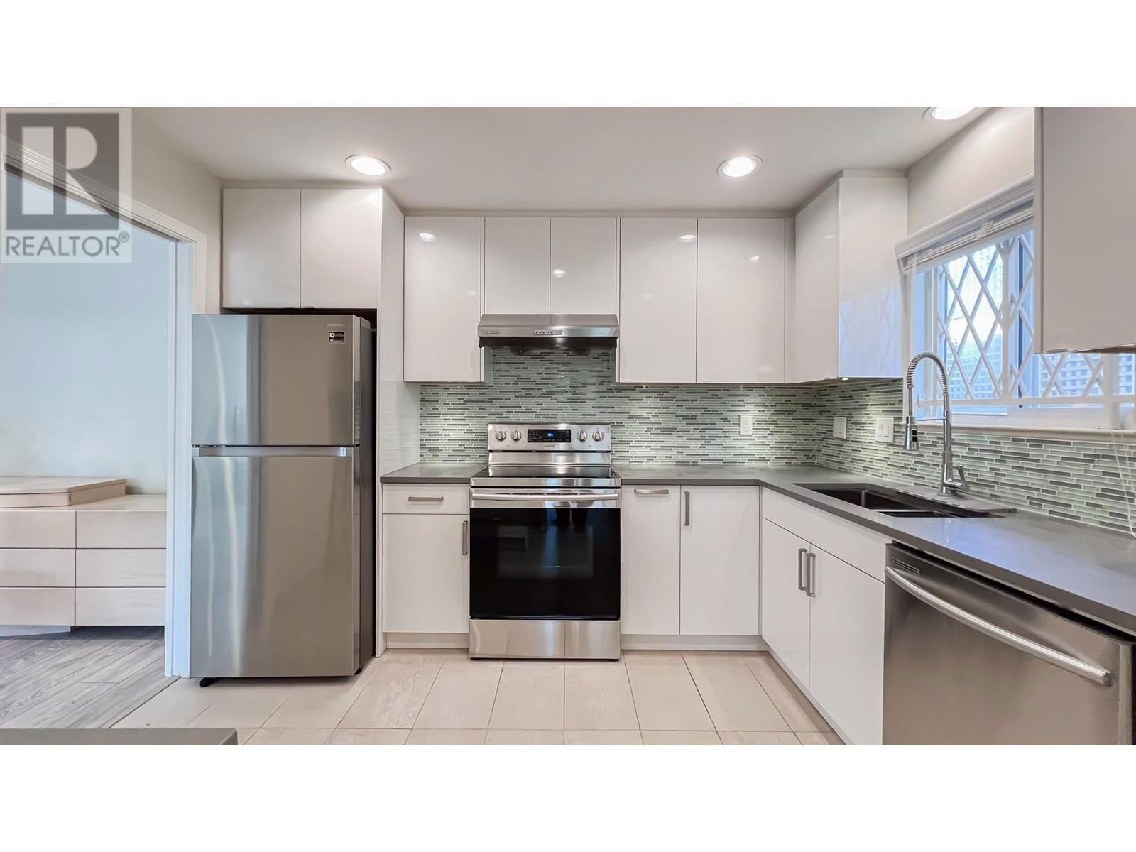 6248 BEATRICE STREET Image 12