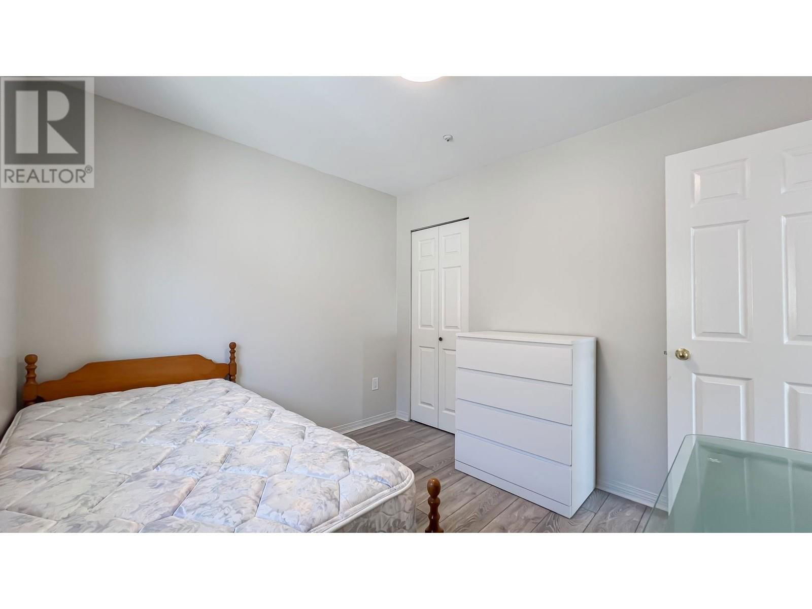 6248 BEATRICE STREET Image 20