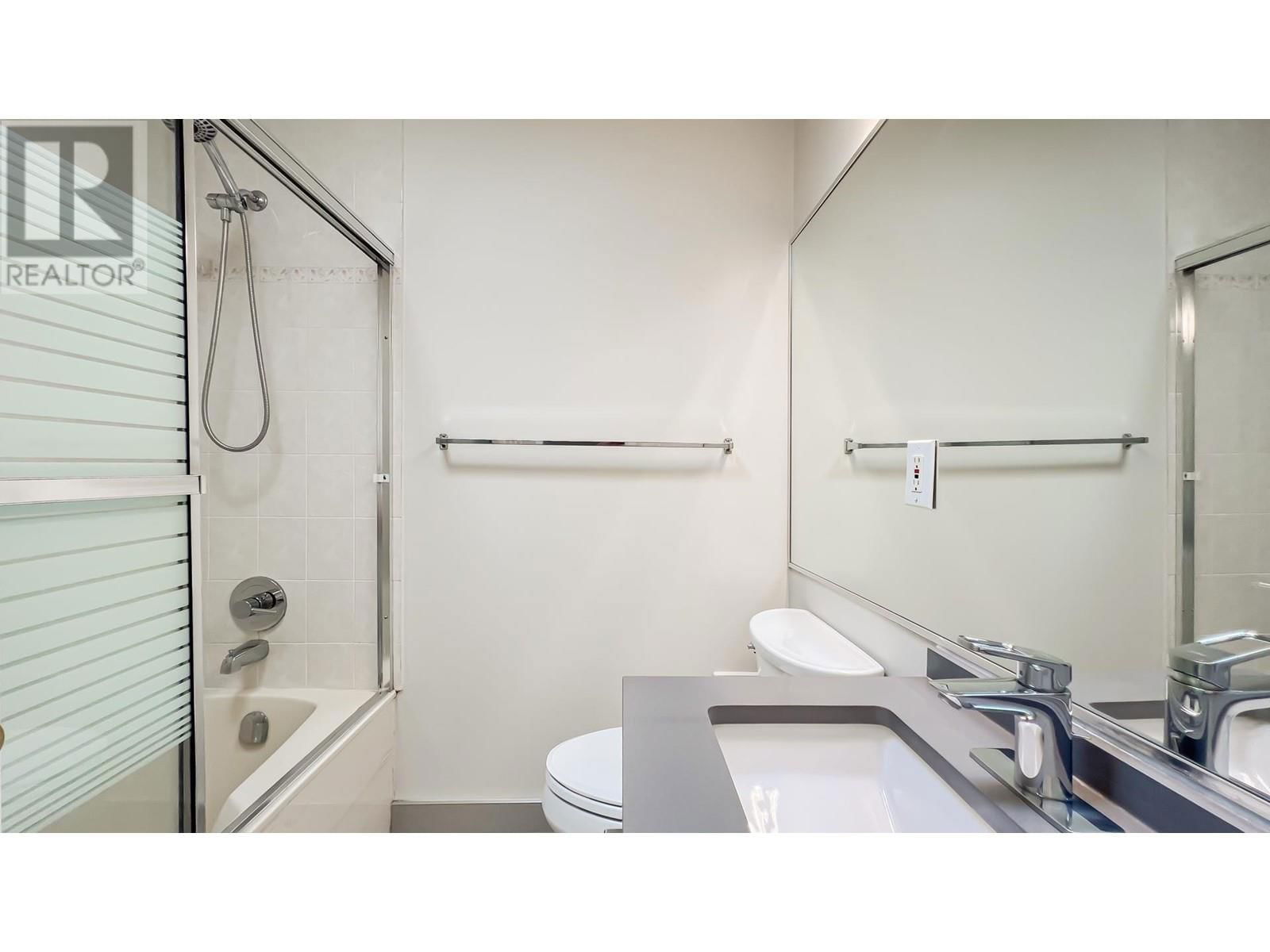 6248 BEATRICE STREET Image 21