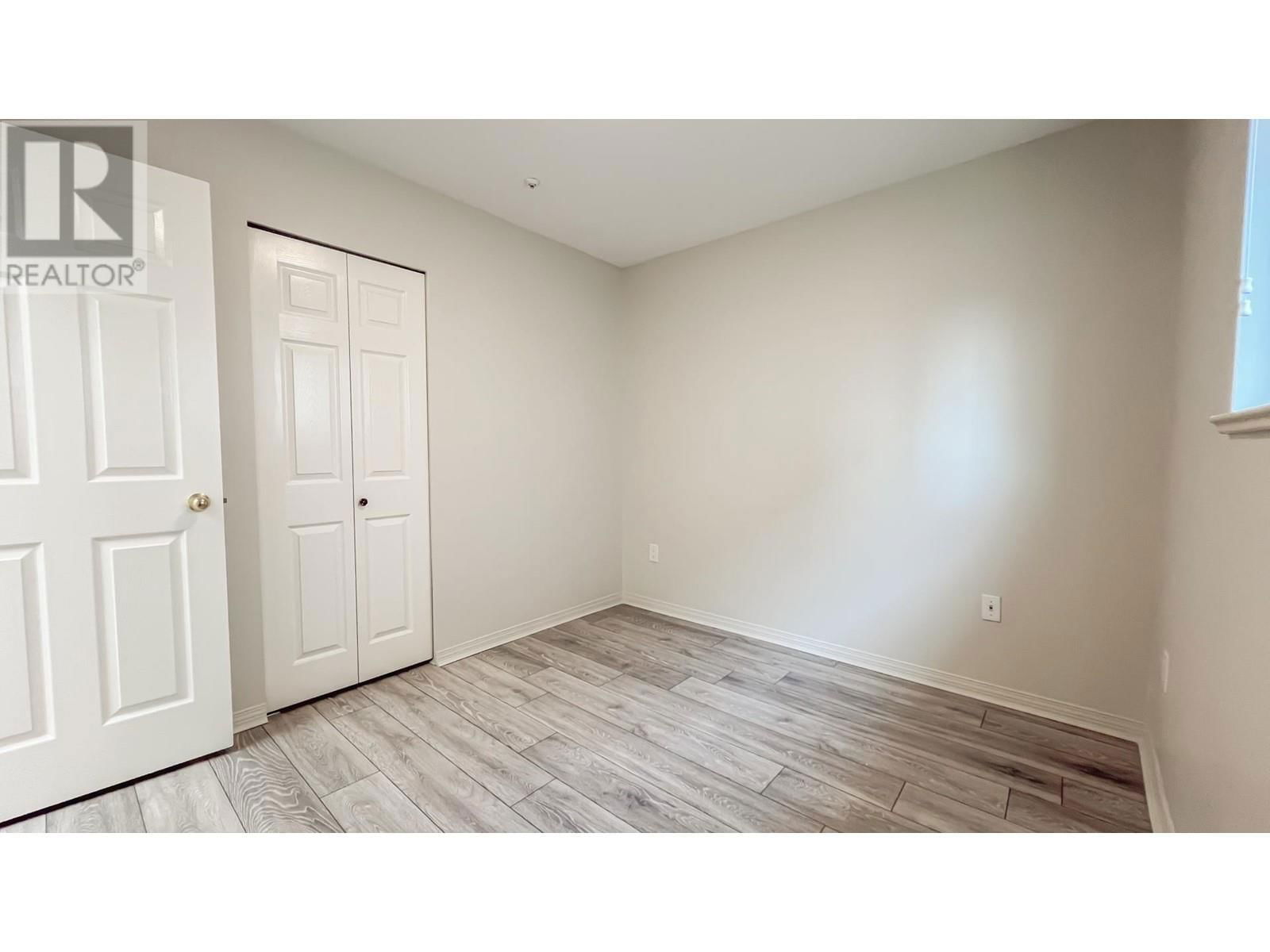 6248 BEATRICE STREET Image 23