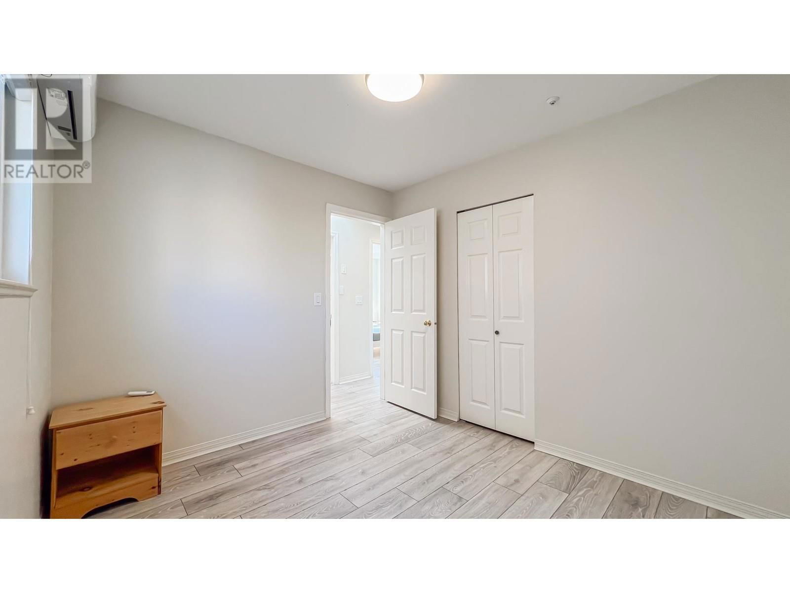 6248 BEATRICE STREET Image 24