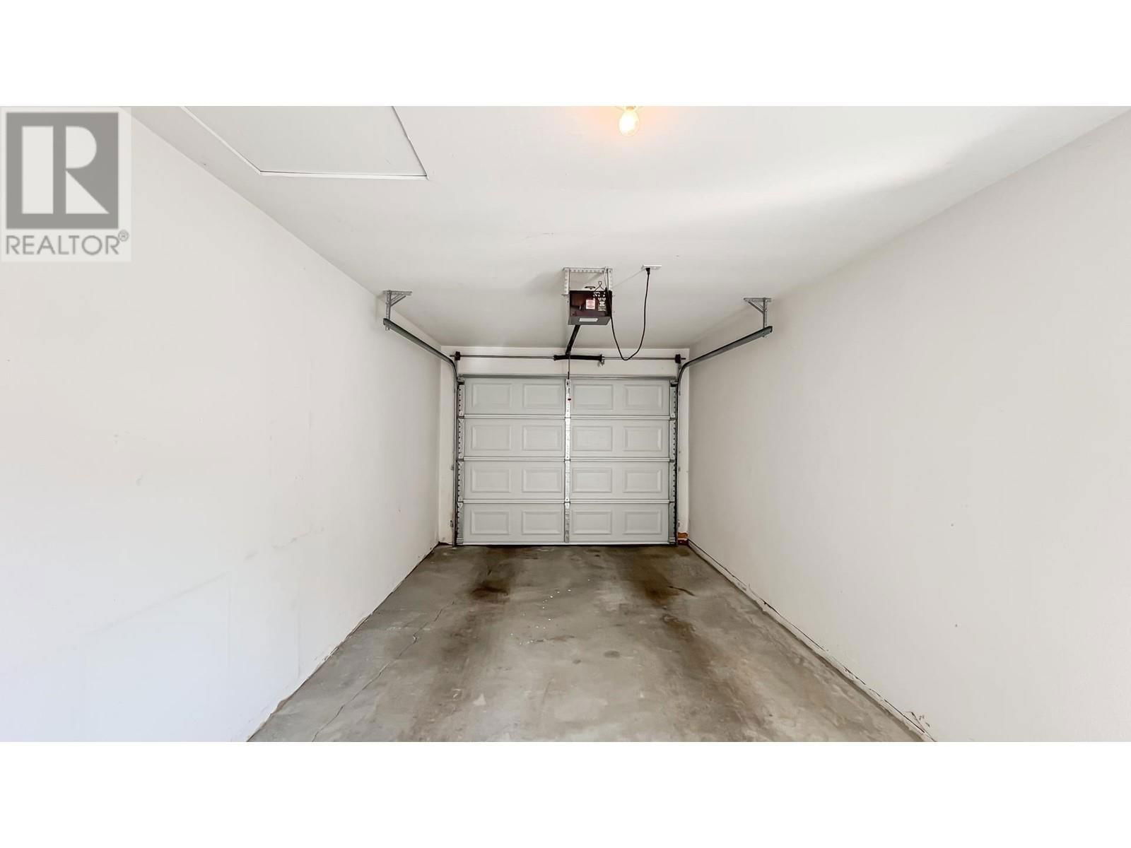 6248 BEATRICE STREET Image 26