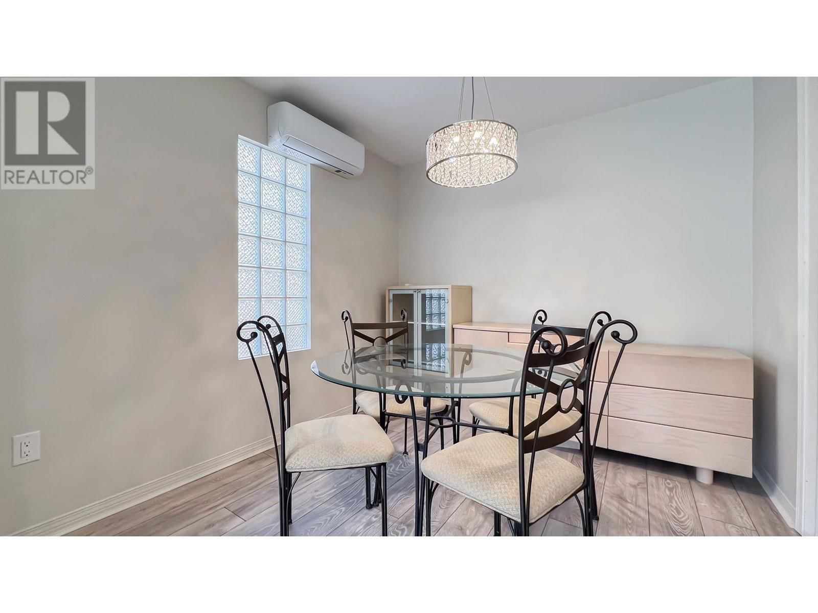 6248 BEATRICE STREET Image 9