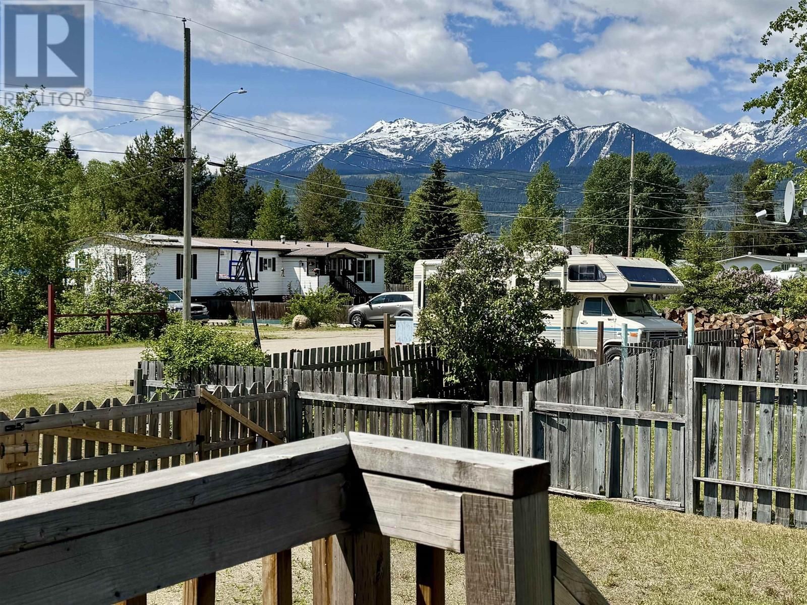 970 BEAVEN CRESCENT Image 22