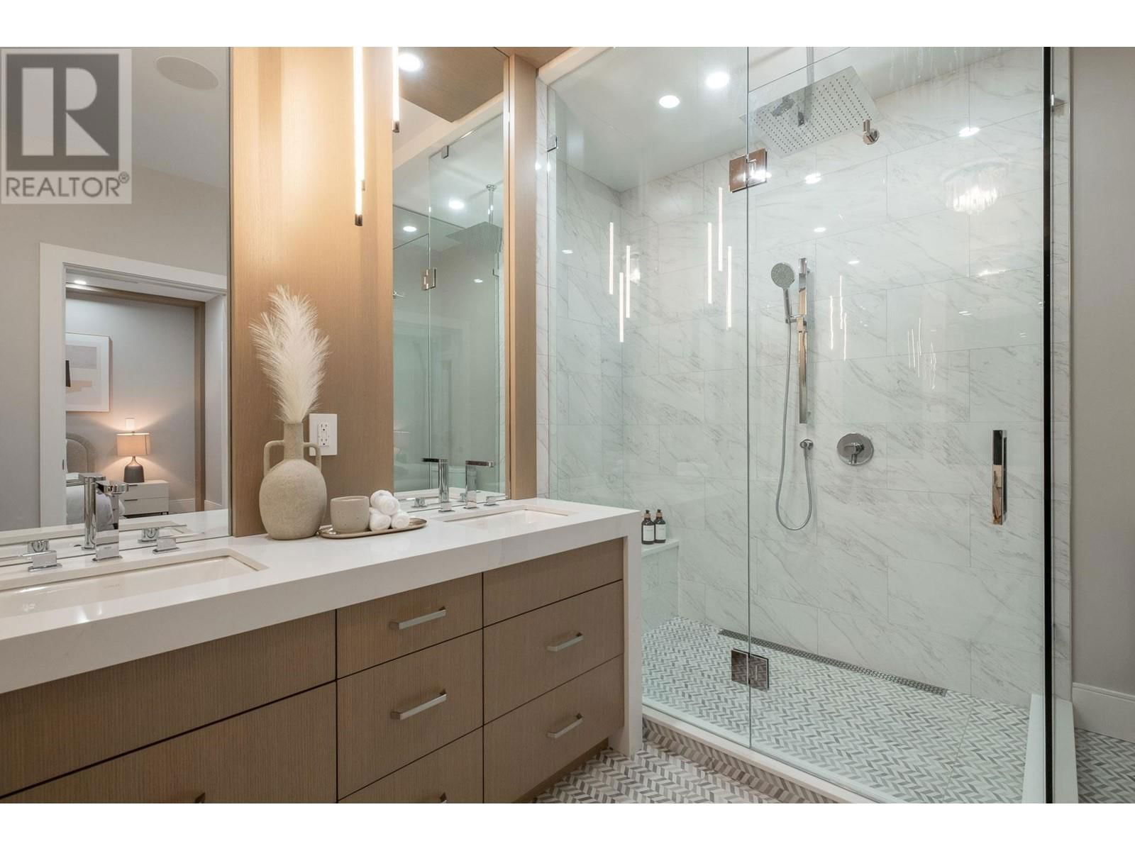 7739 LEE STREET Image 23
