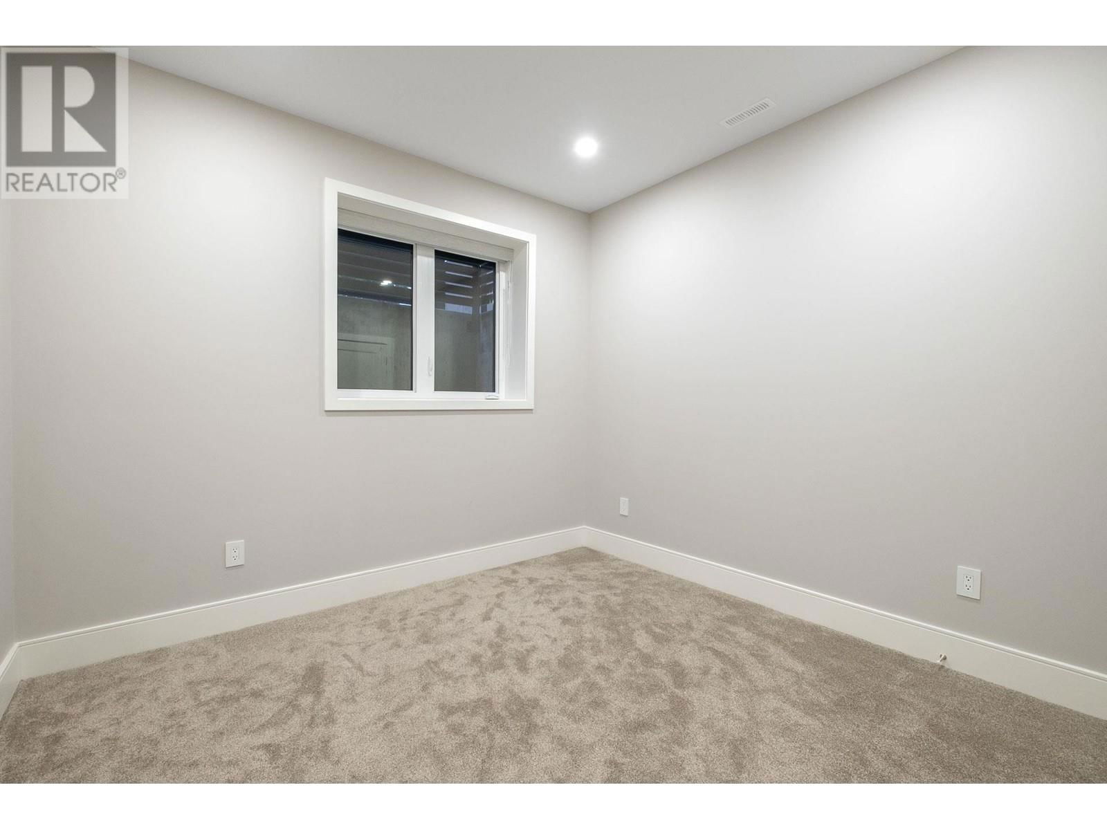 7739 LEE STREET Image 33