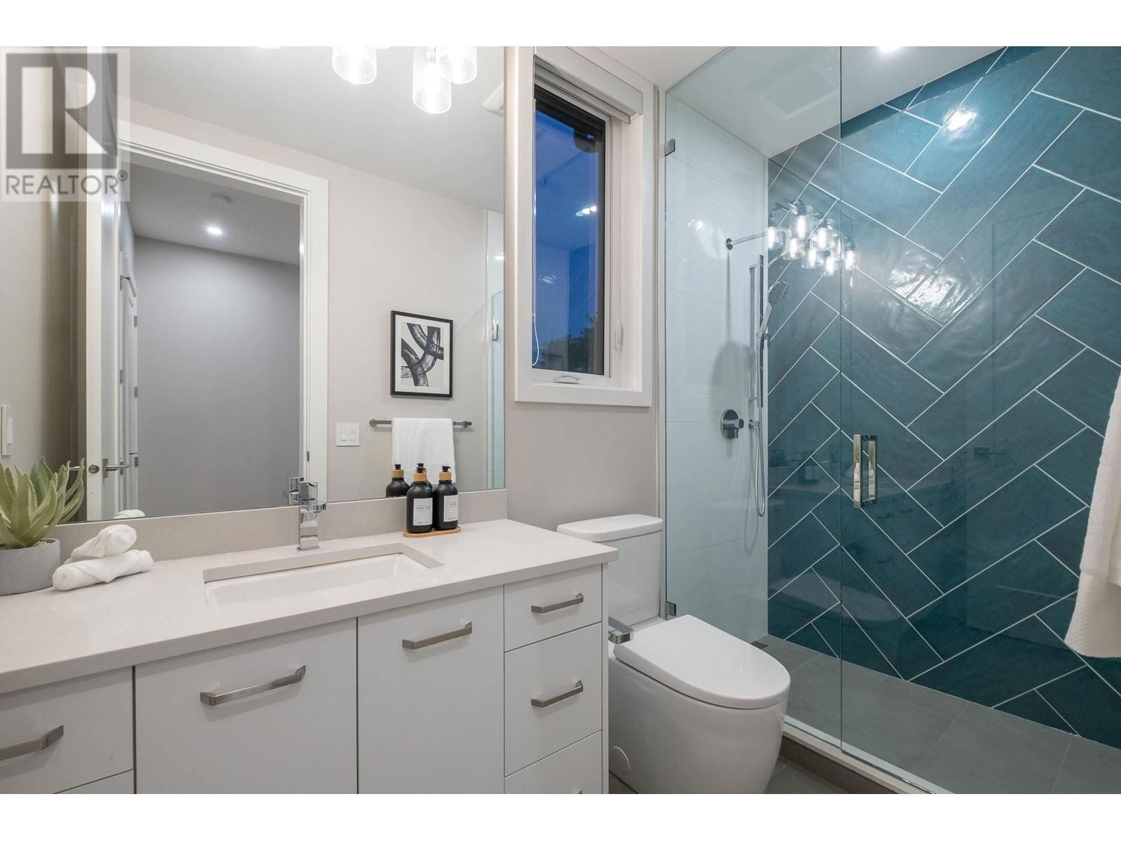 7739 LEE STREET Image 34
