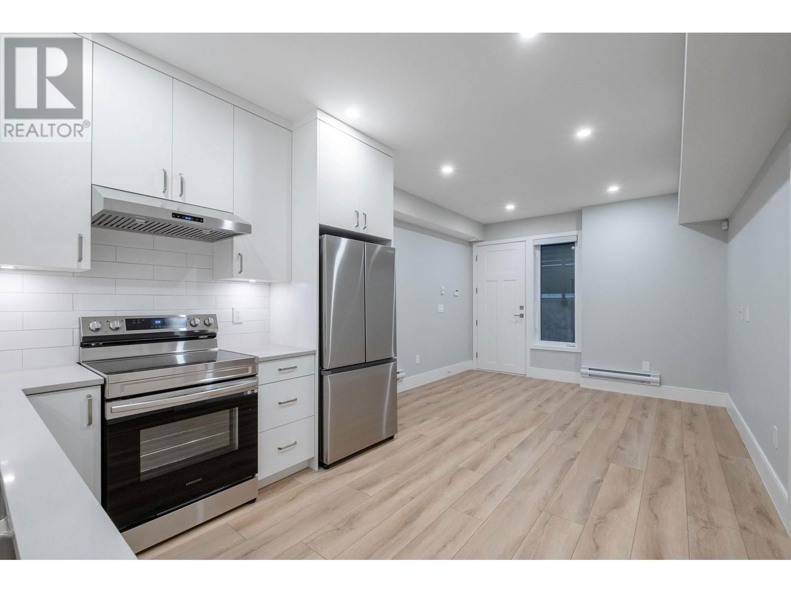 7739 LEE STREET Image 35
