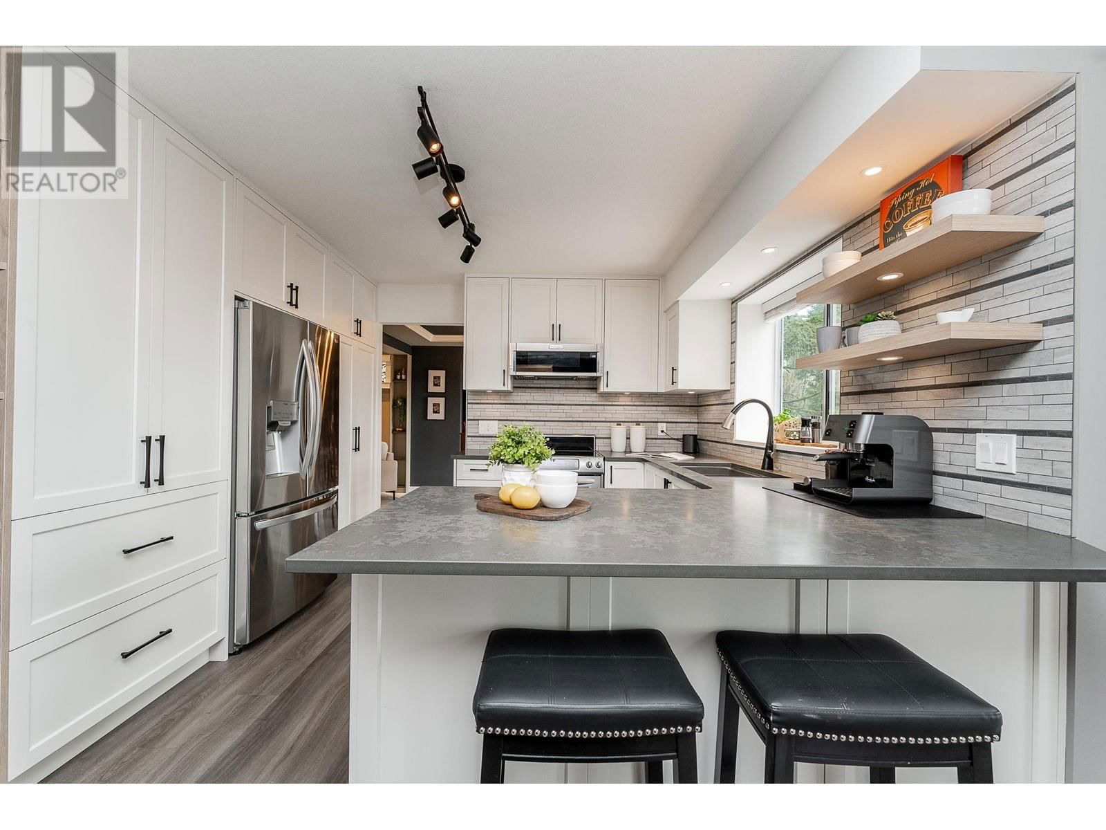 131 ASPENWOOD DRIVE Image 9