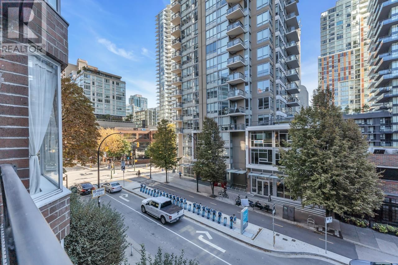 403 - 1333 HORNBY STREET Image 18