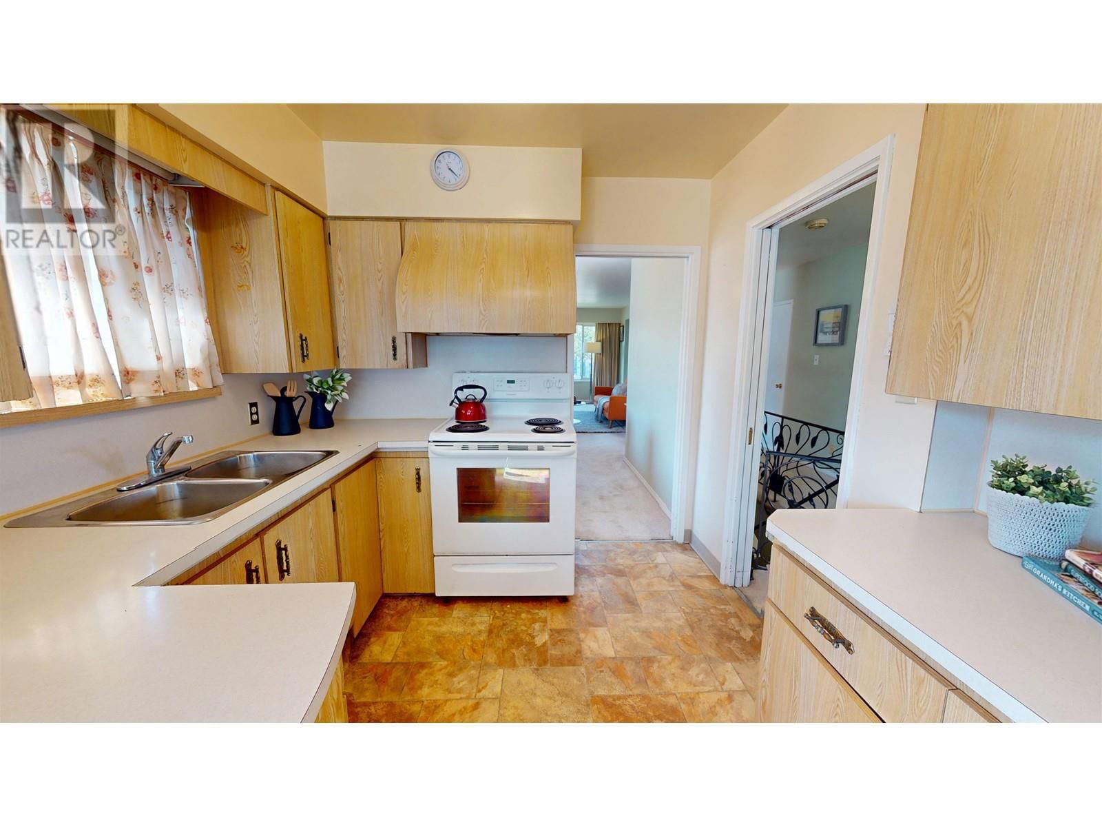 1510 34TH AVENUE Image 7