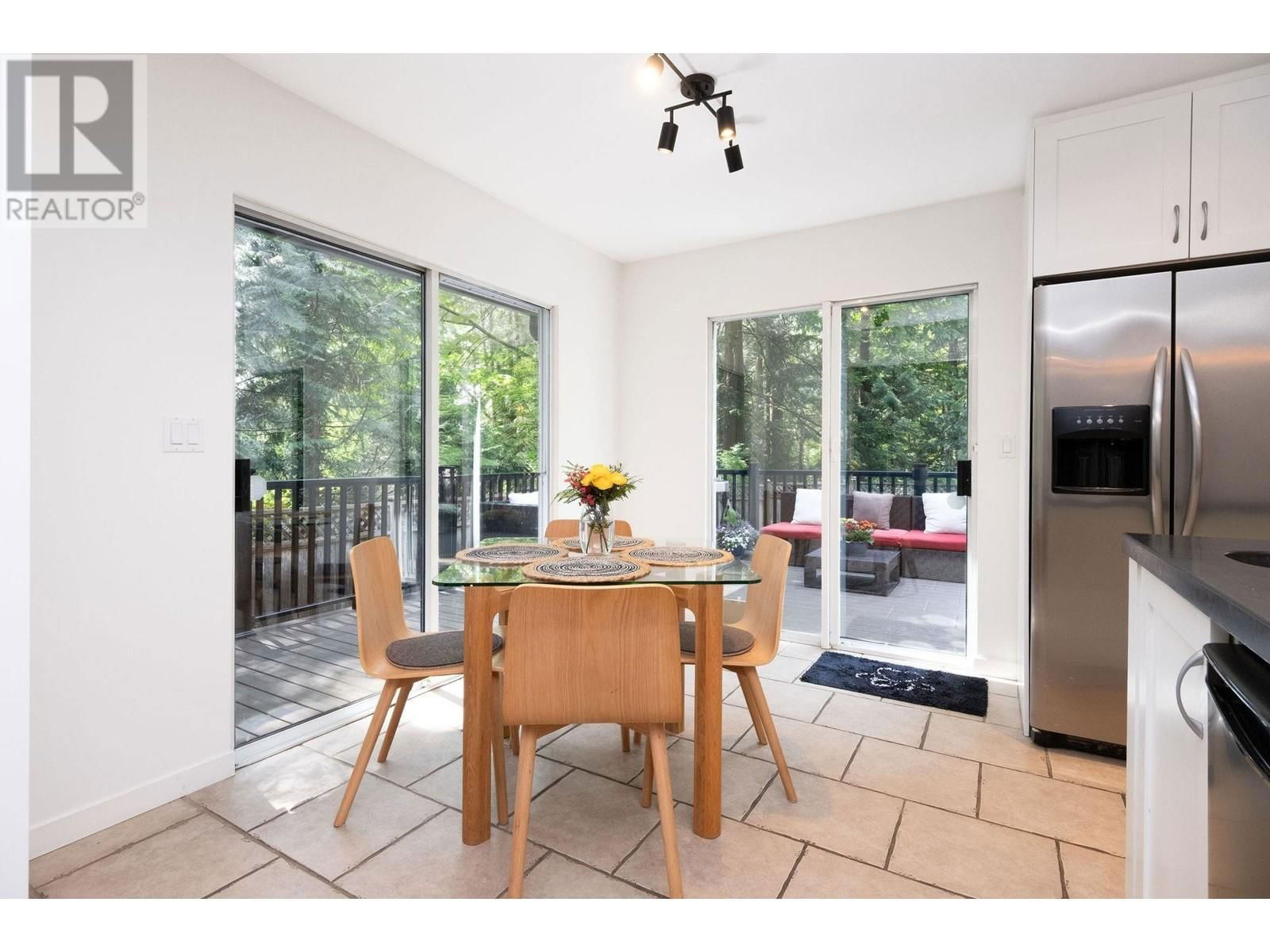 1663 CASCADE COURT Image 10