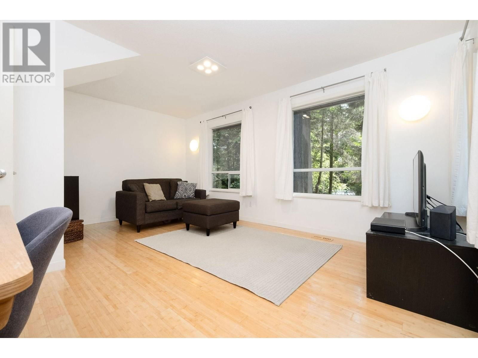 1663 CASCADE COURT Image 13