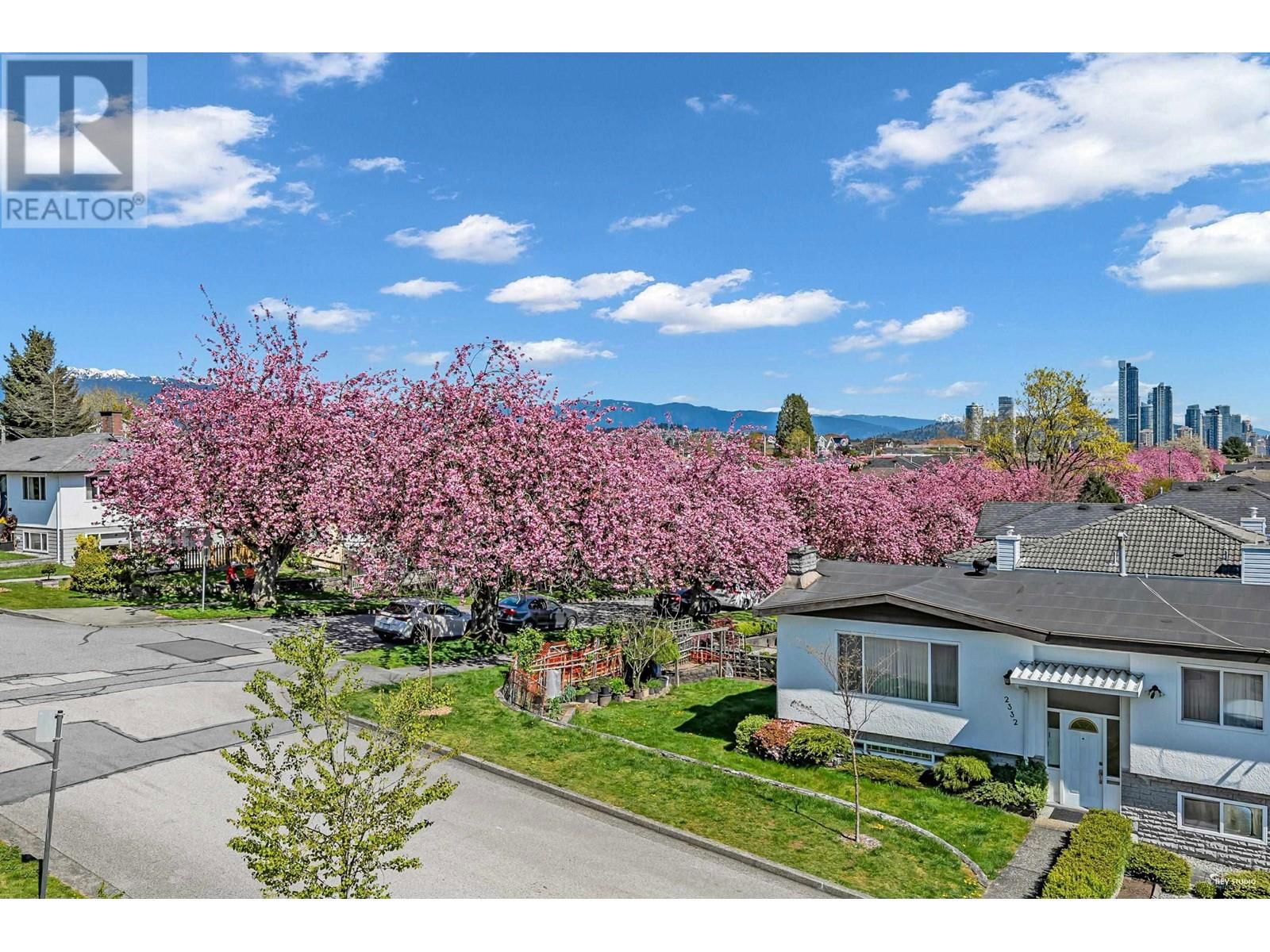 2996 7TH AVENUE Image 22