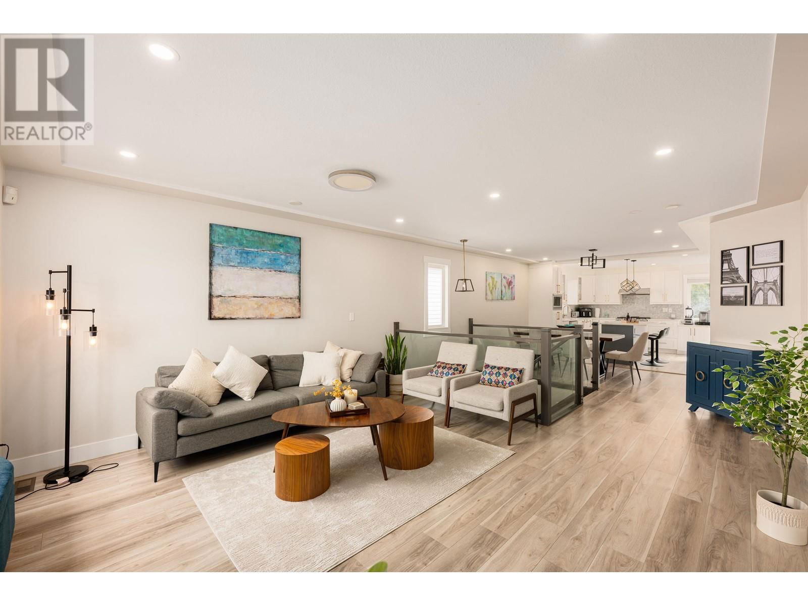 1282 LINCOLN DRIVE Image 5